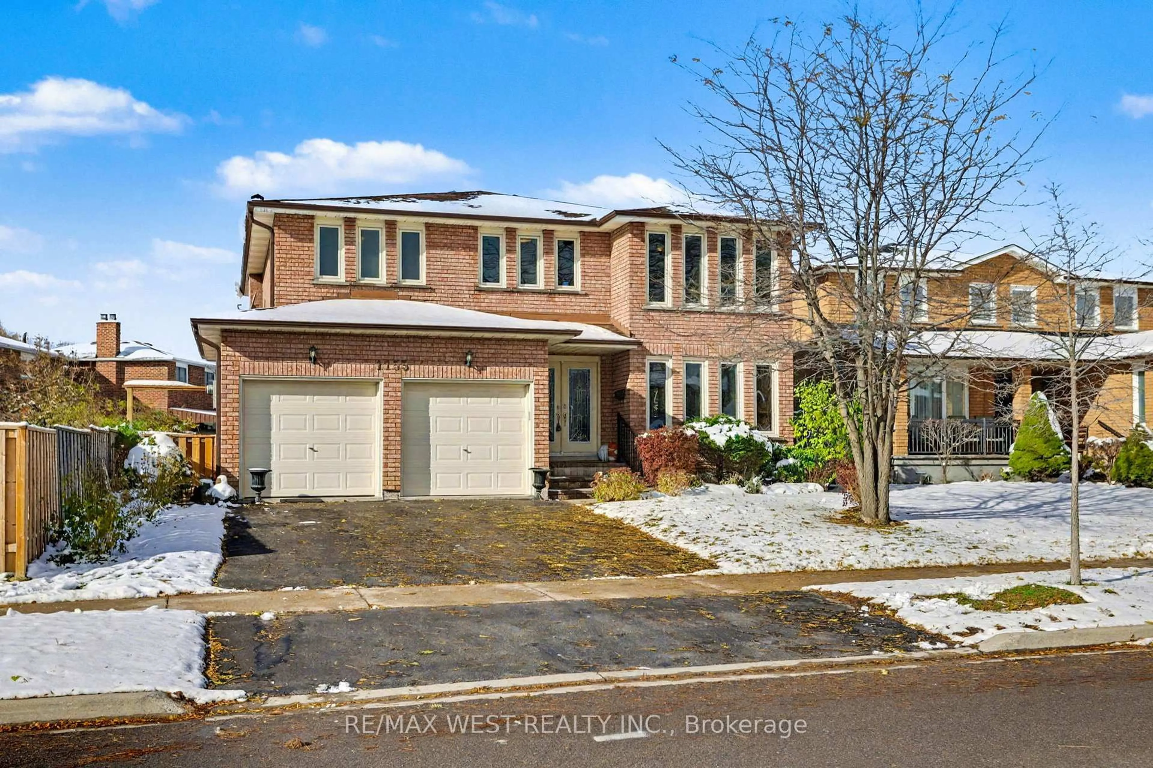 Home with brick exterior material, street for 1155 Willowbank Tr, Mississauga Ontario L4W 4B9