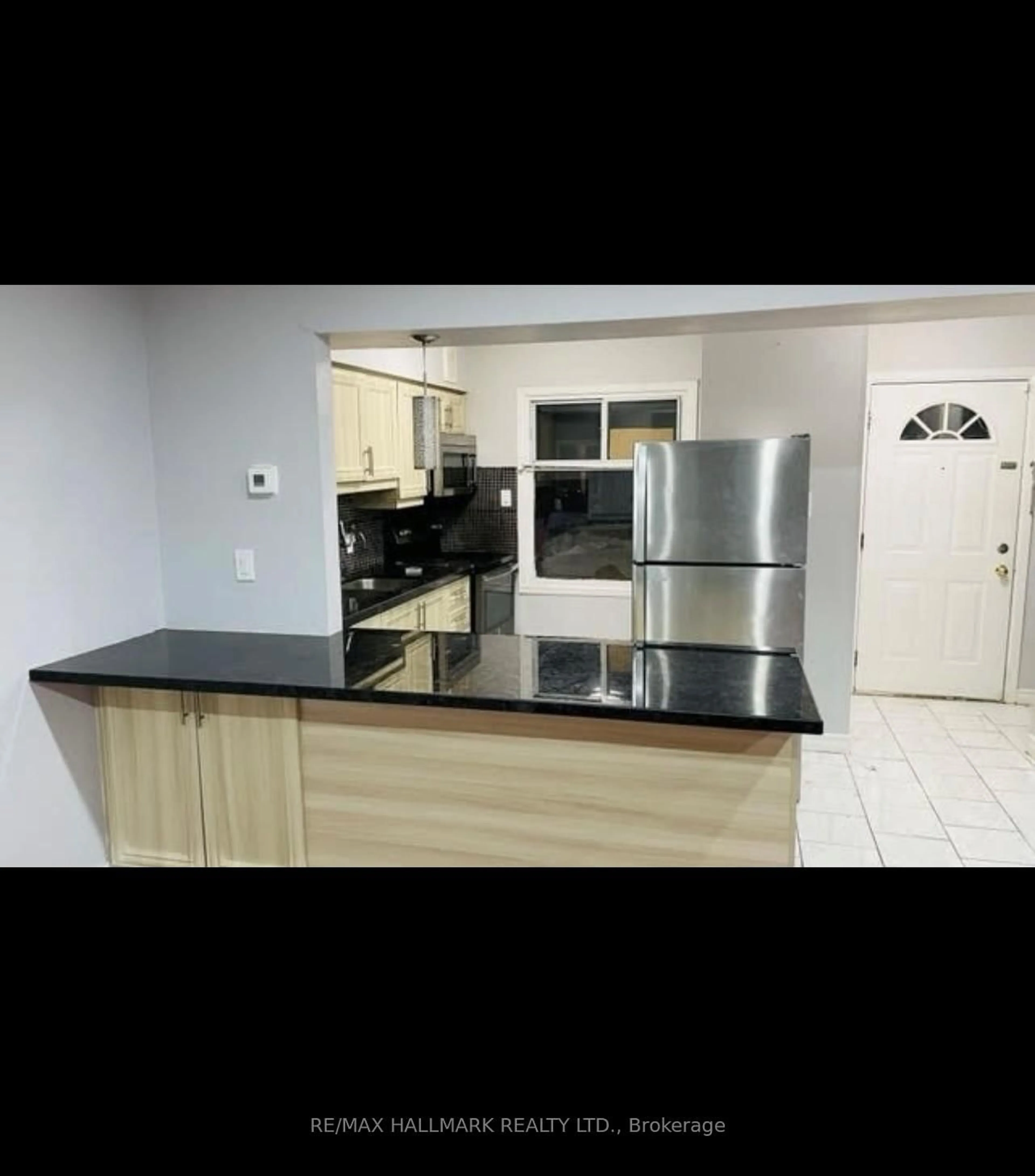 Standard kitchen, ceramic/tile floor for 28 Rexdale Blvd #16, Toronto Ontario M9W 5Z2