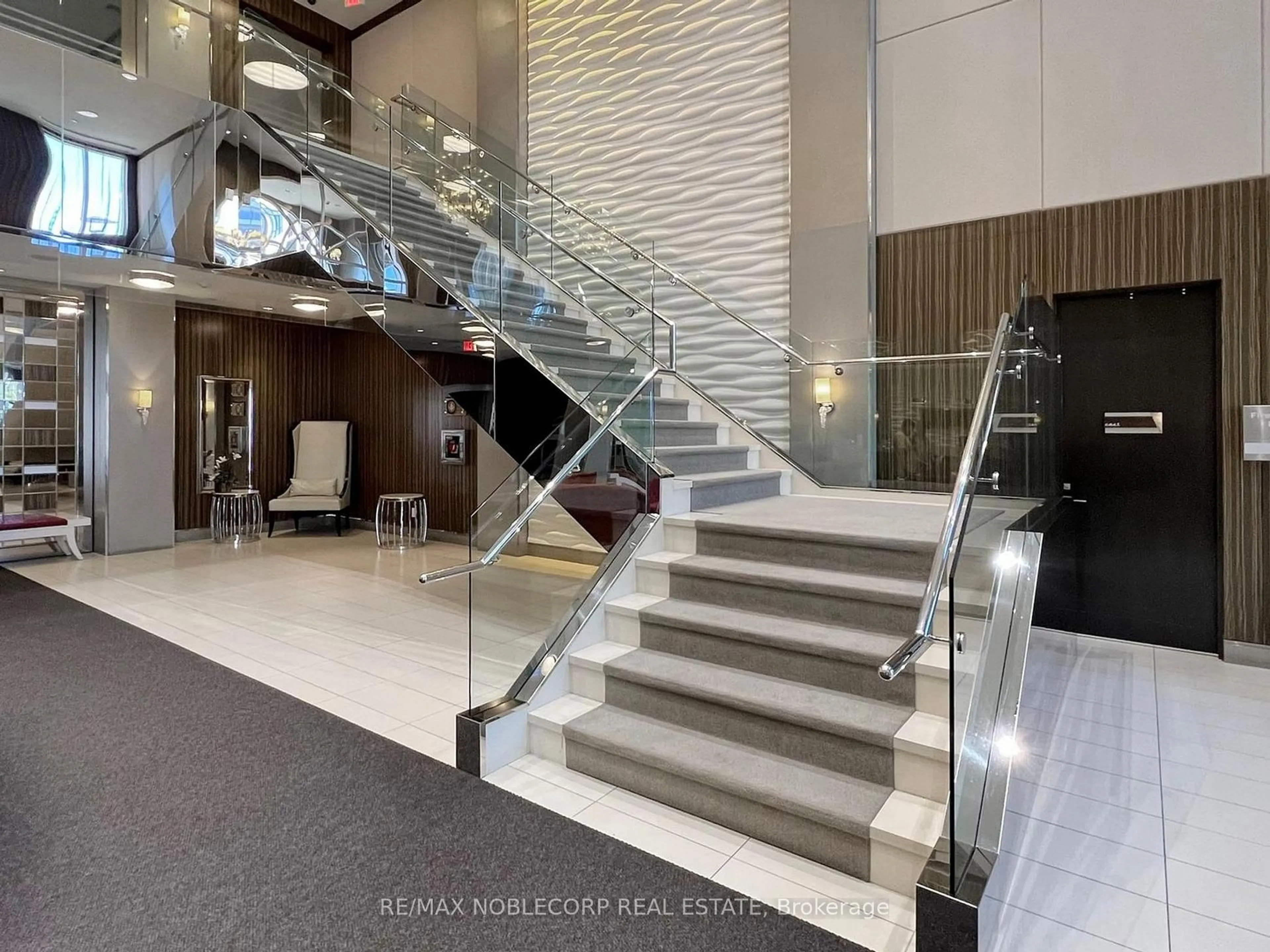 Indoor foyer for 2 Eva Rd #1929, Toronto Ontario M9C 0A9