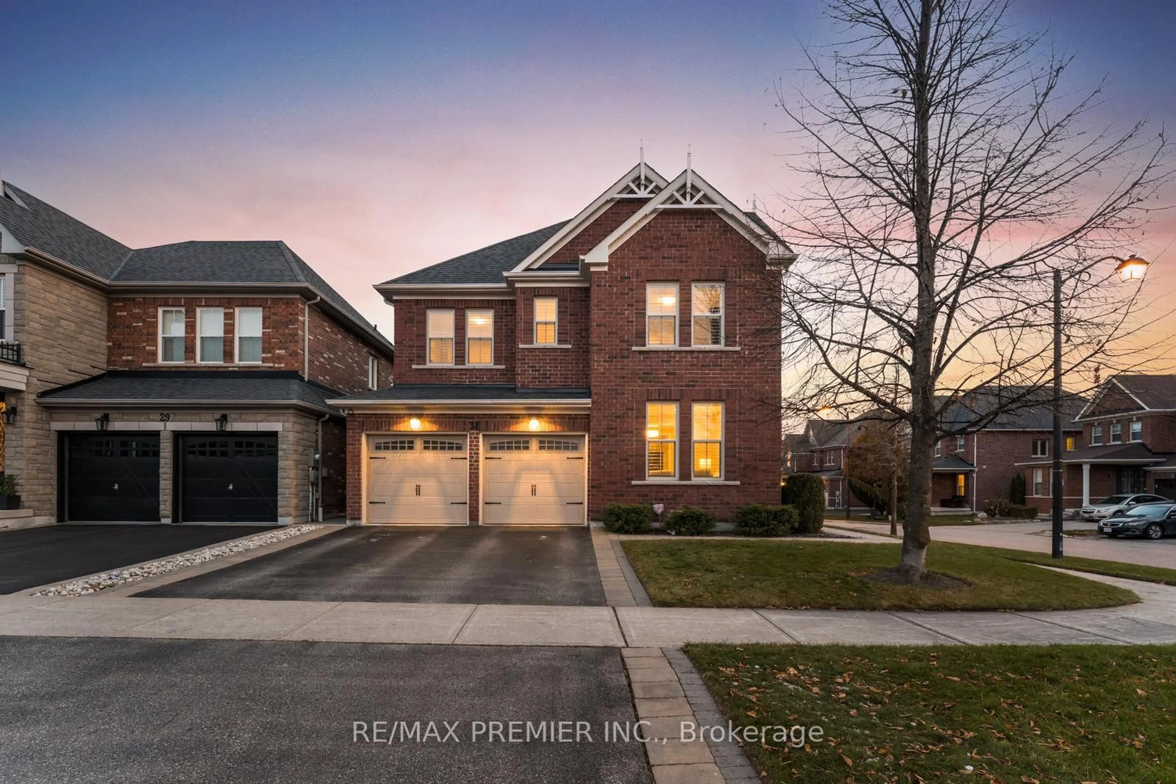 Home with brick exterior material, street for 31 Boyces Creek Crt, Caledon Ontario L7C 3S2