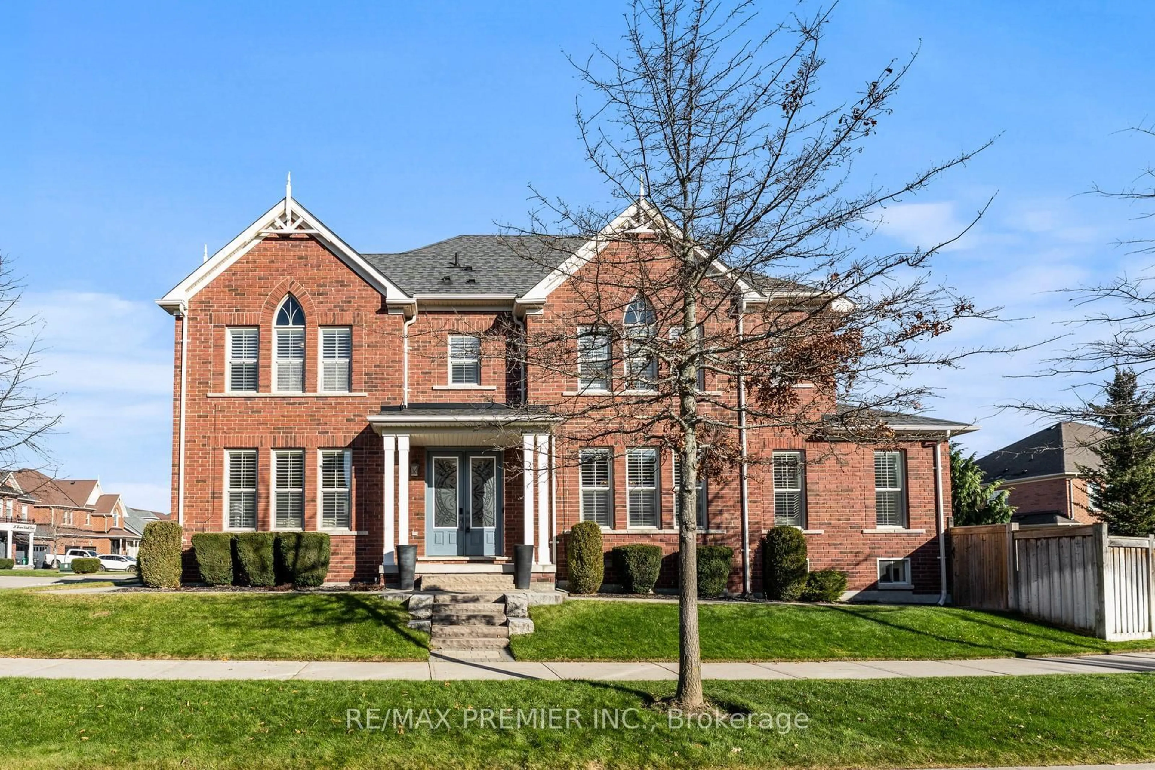 Home with brick exterior material, street for 31 Boyces Creek Crt, Caledon Ontario L7C 3S2