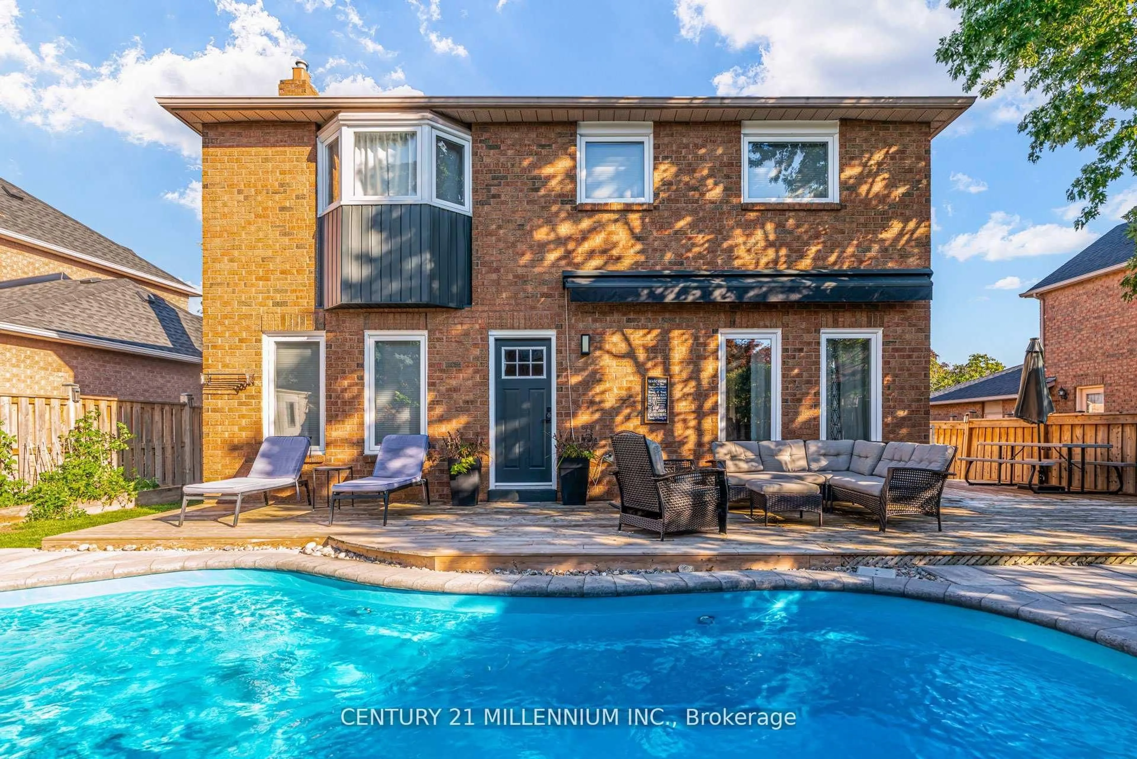 Home with brick exterior material, unknown for 28 Bristol Ave, Brampton Ontario L6X 2B3