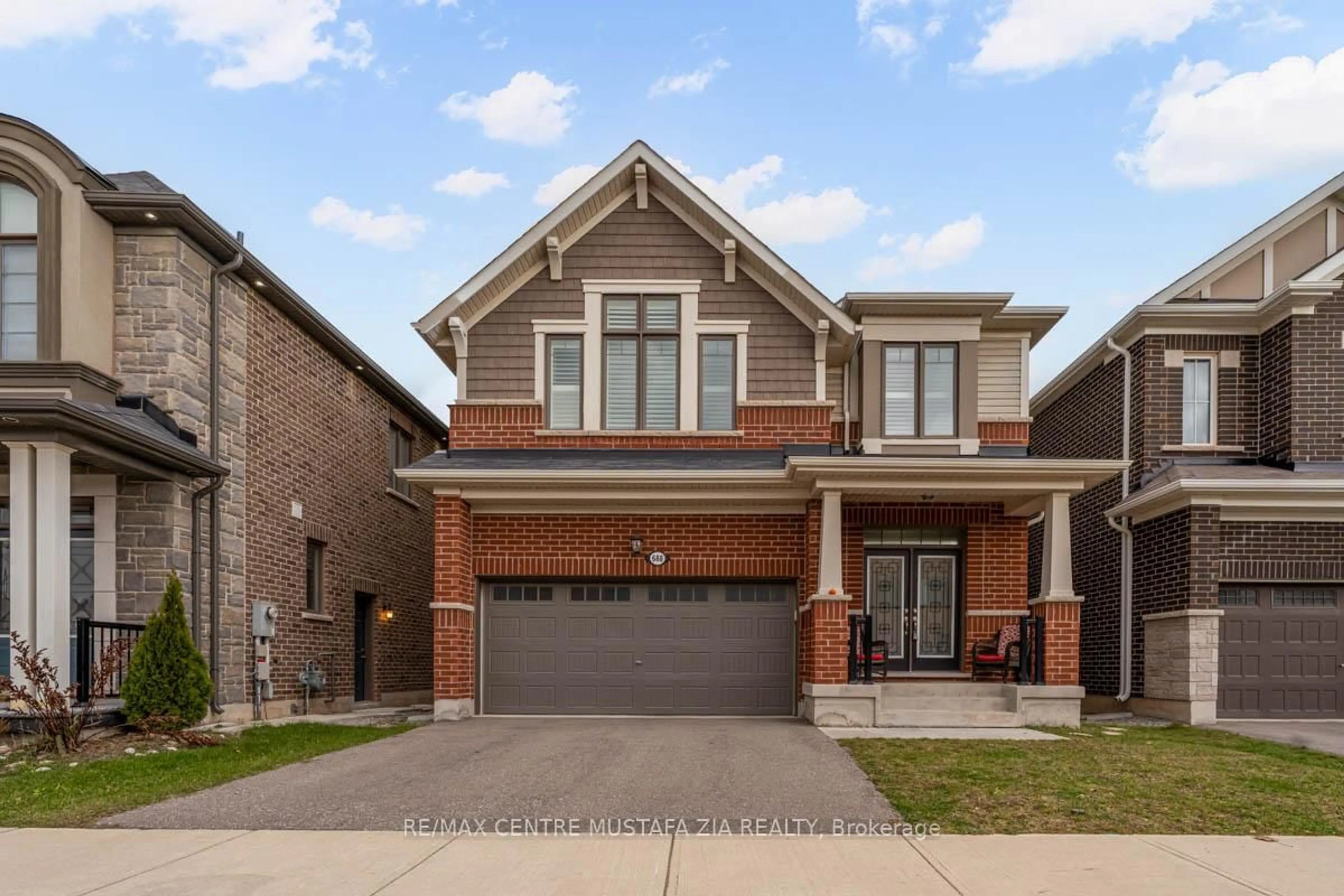 Home with brick exterior material, street for 688 Kennedy Circ, Milton Ontario L9E 1R5