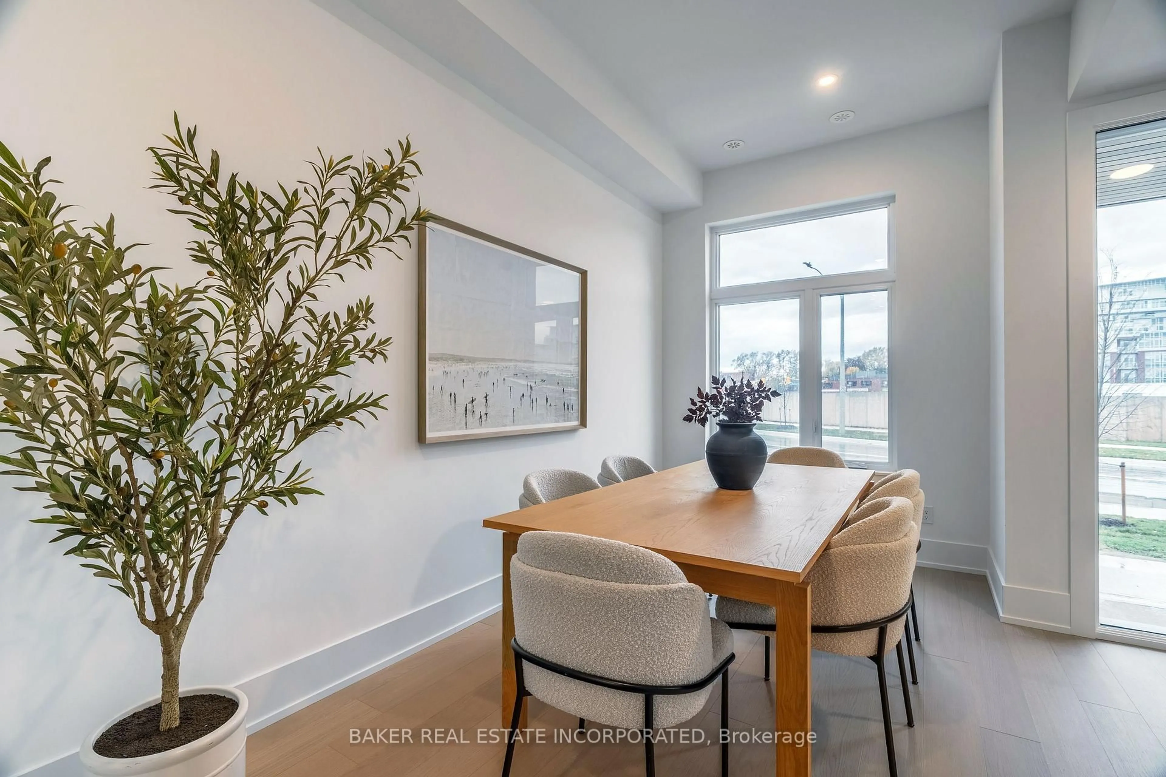 Dining room, unknown for 10 Lou Parsons Way #7, Mississauga Ontario L5H 0B2