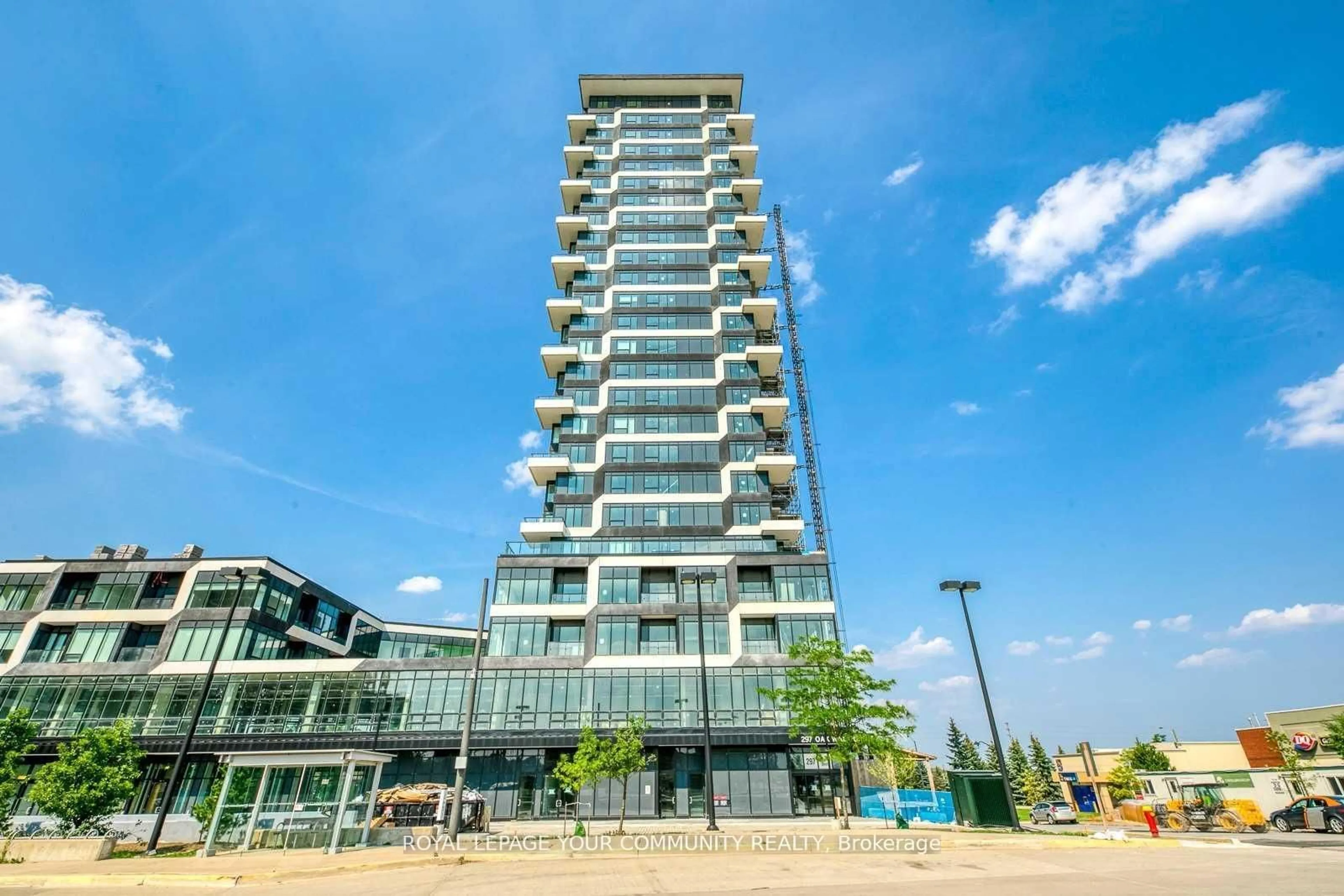 Unknown for 297 Oak Walk Dr #604, Oakville Ontario L6H 3R6