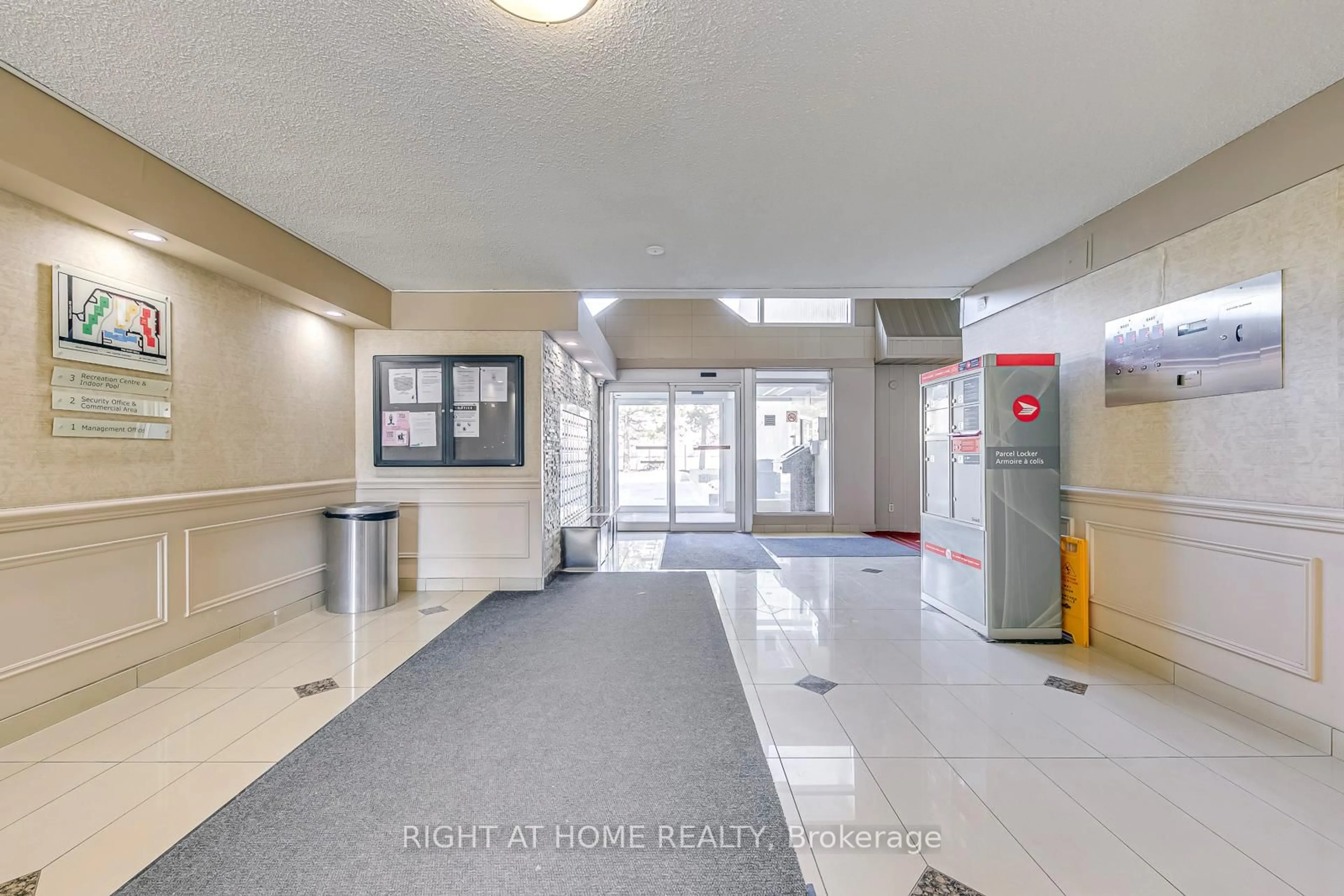 Indoor foyer for 366 The East Mall #103, Toronto Ontario M9B 6C6