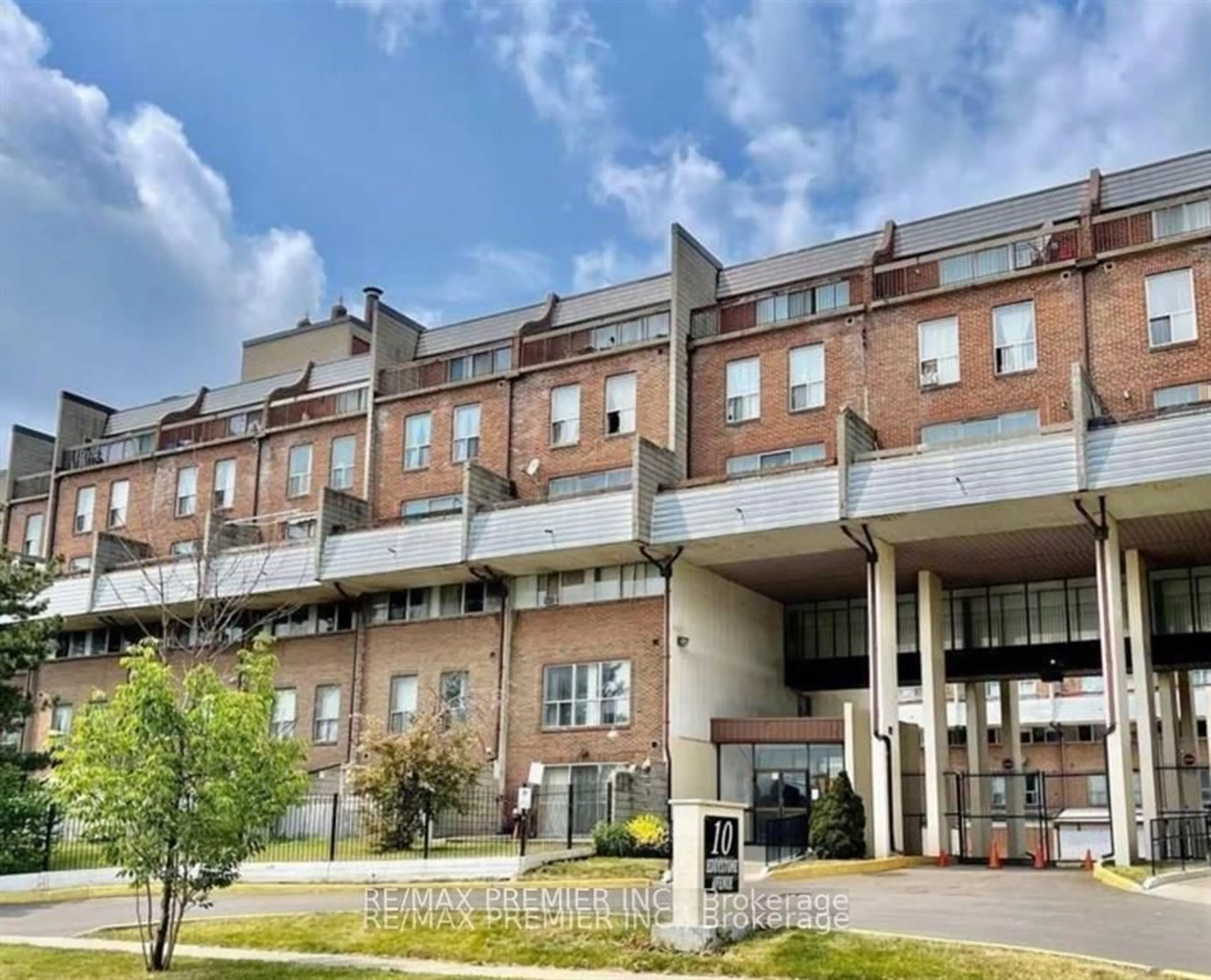 Unknown for 10 Eddystone Ave #234, Toronto Ontario M3N 2T2