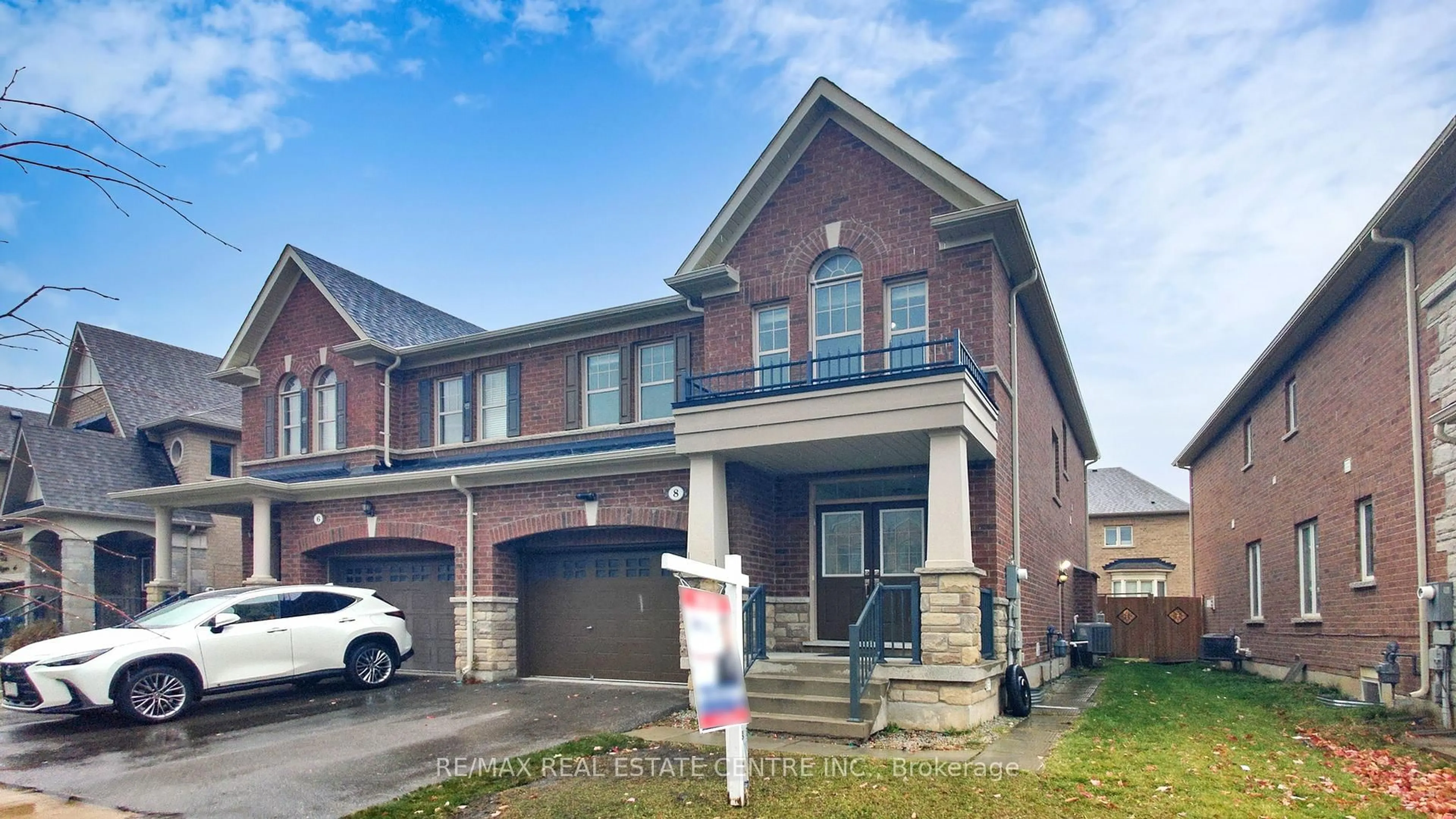 Home with brick exterior material, street for 8 Rangemore Rd, Brampton Ontario L7A 0B2