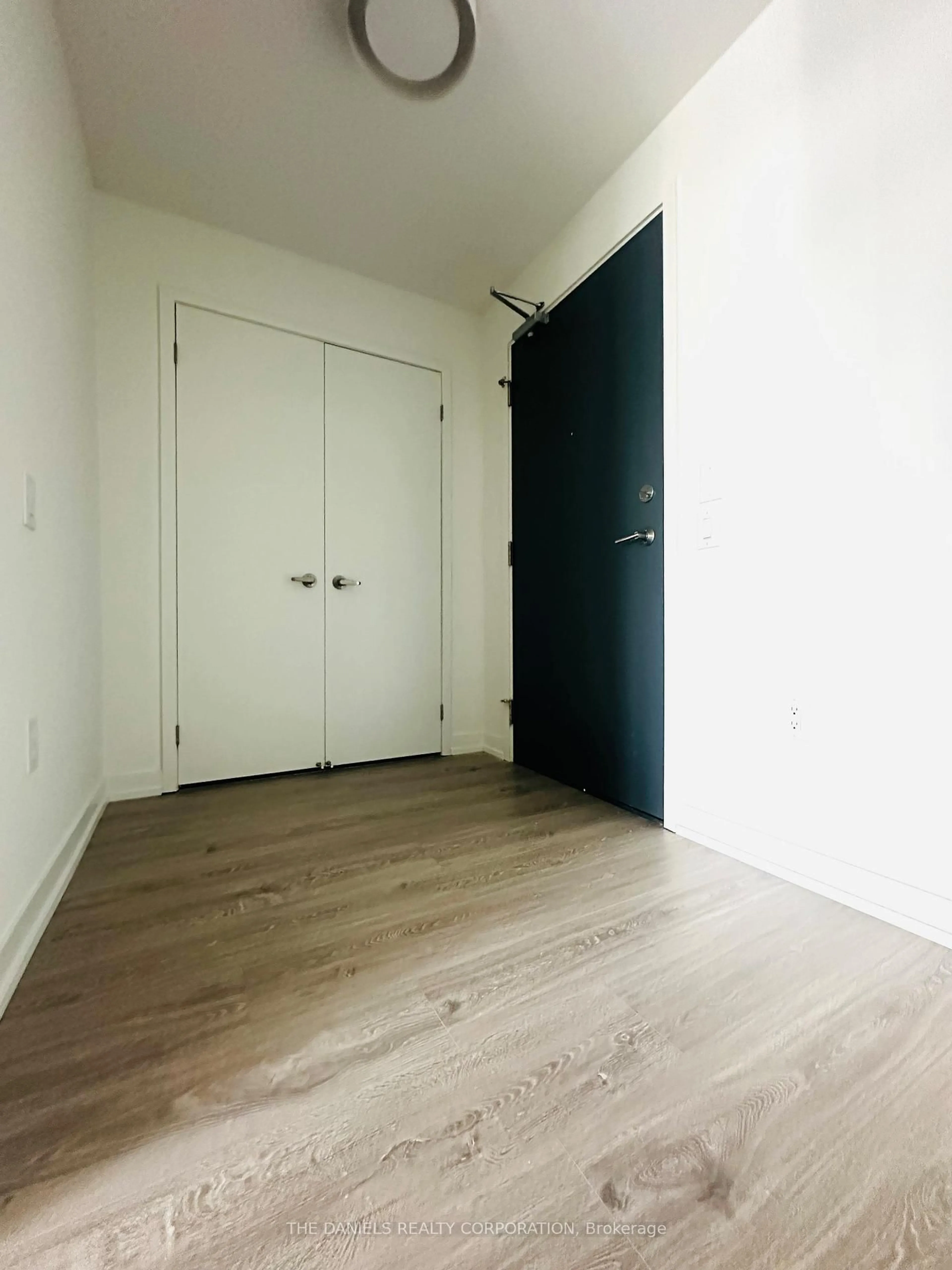 A pic of a room for 2485 Eglinton Ave #1114, Mississauga Ontario L5M 2T1