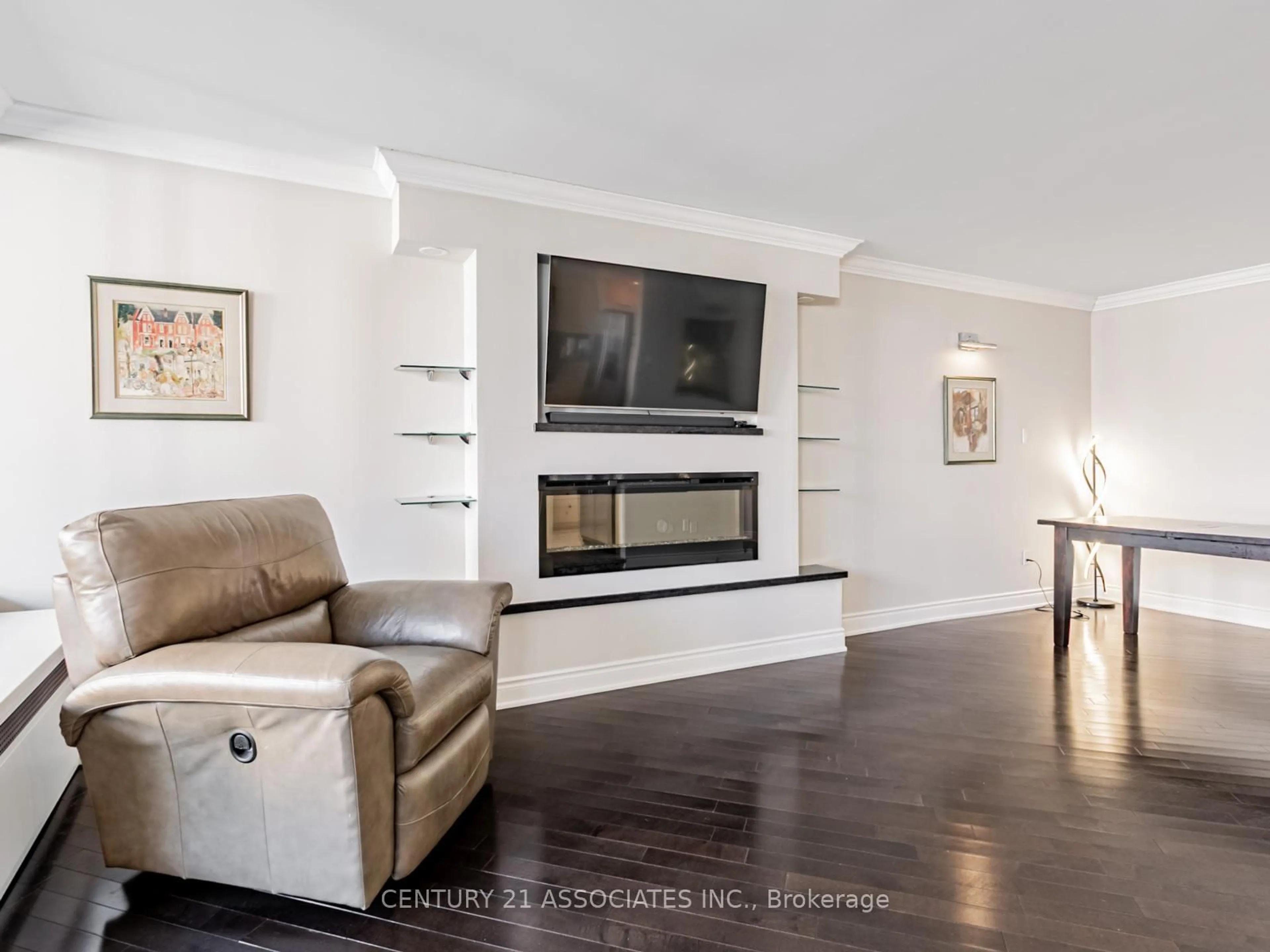 Living room with furniture, unknown for 66 High St #904, Mississauga Ontario L5G 1K2