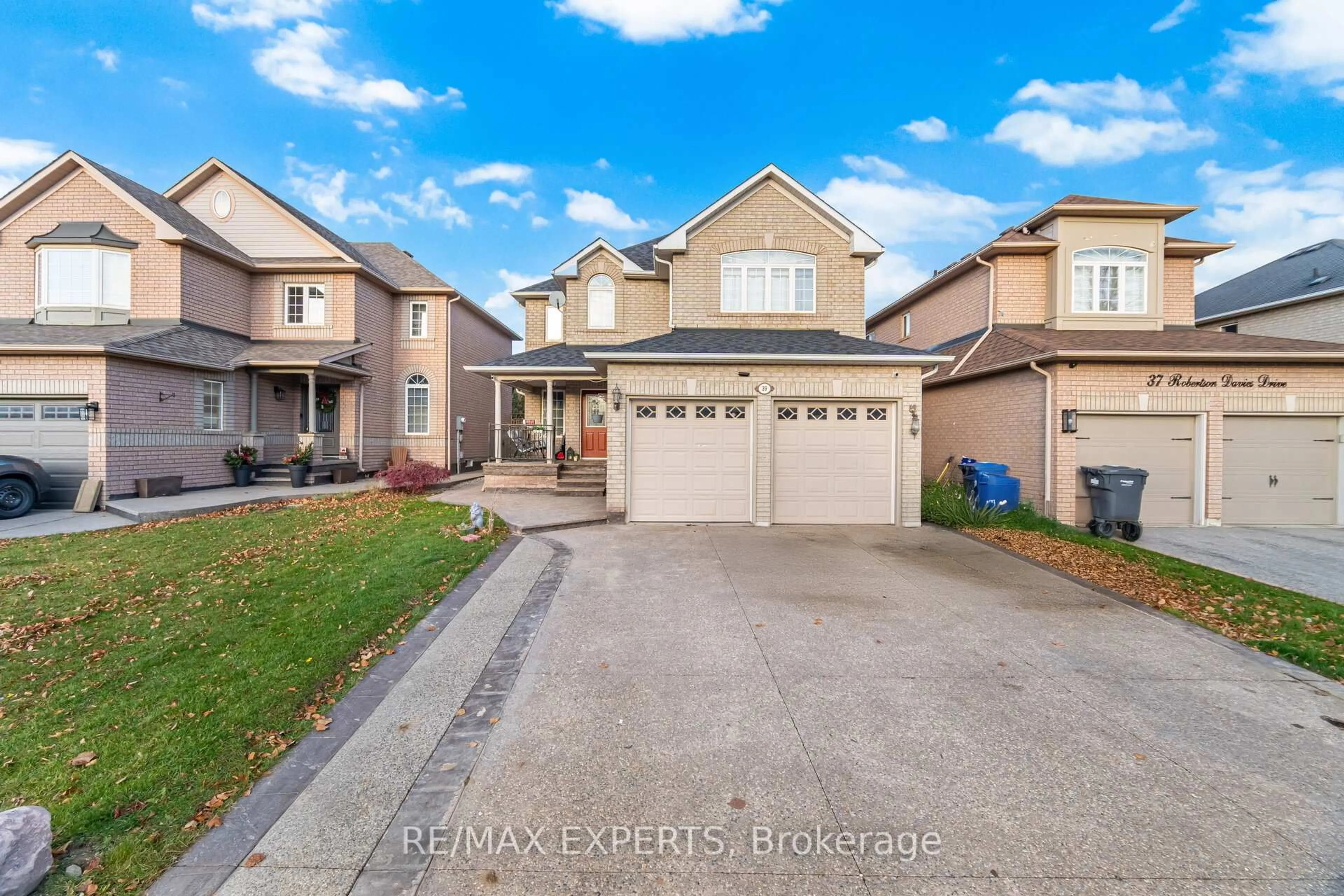 Unknown for 39 Robertson Davies Dr, Brampton Ontario L7A 1K3