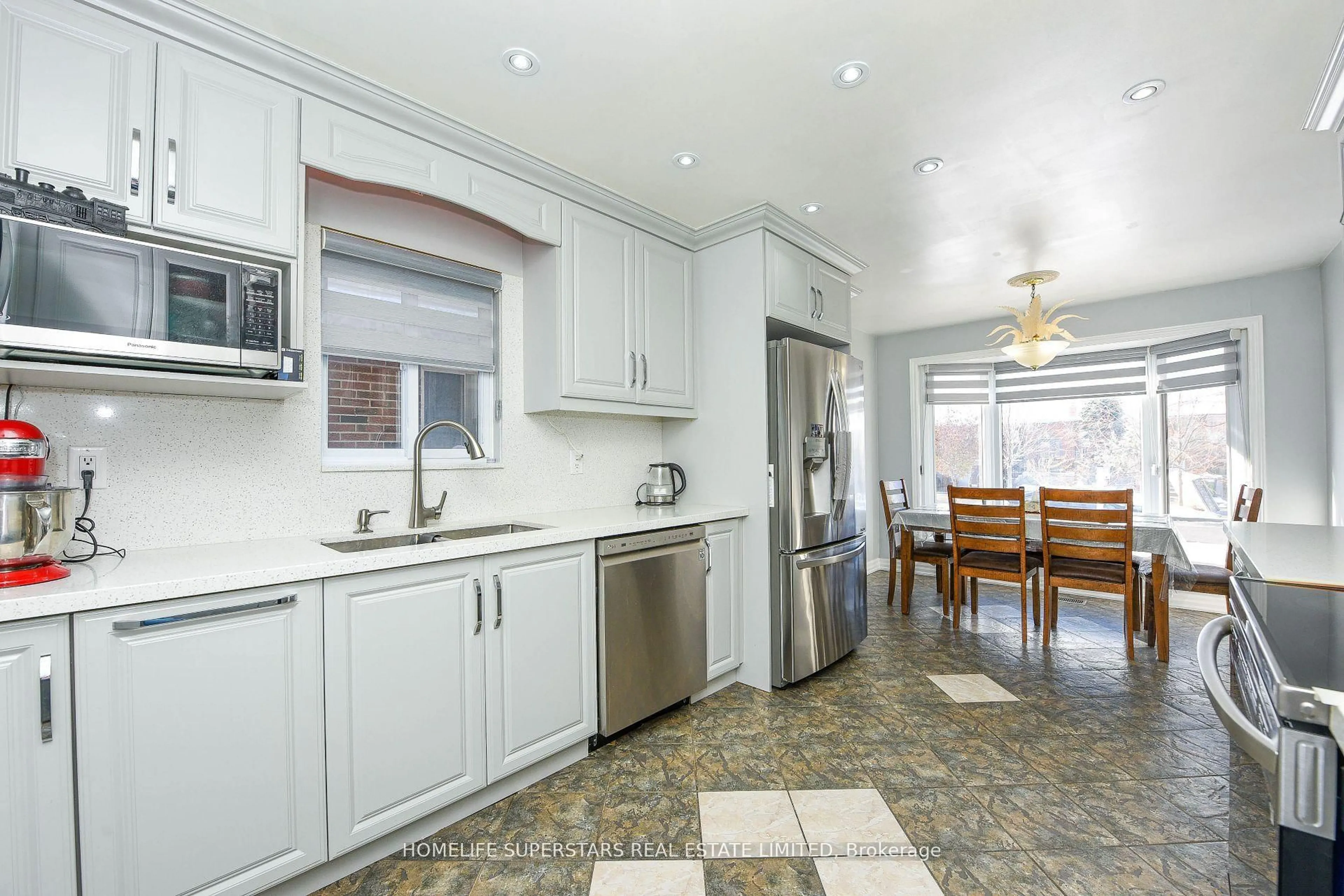 Open concept kitchen, ceramic/tile floor for 5 Norbert Rd, Brampton Ontario L6Y 2J9