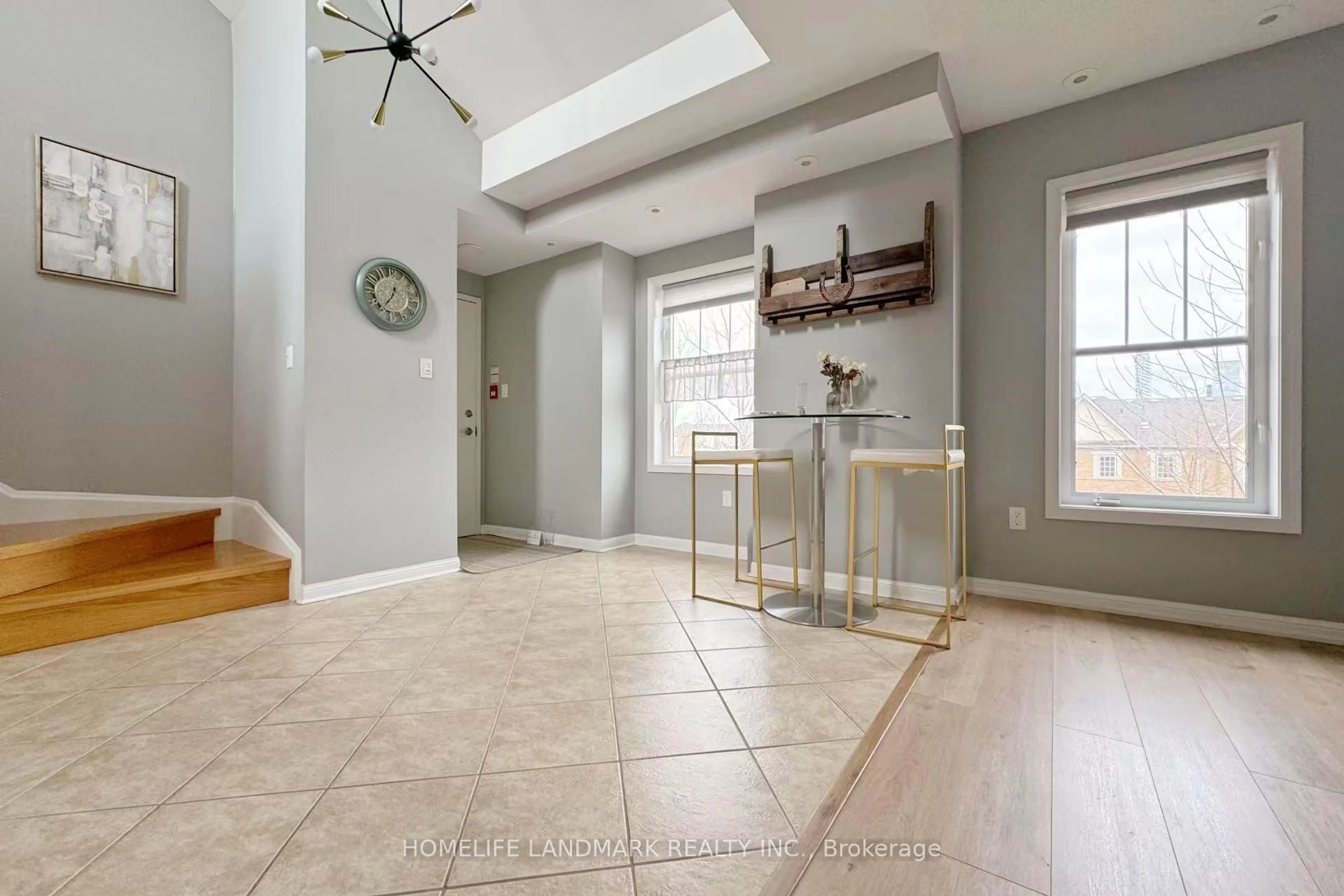 Unknown for 580 Shoreline Dr #6, Mississauga Ontario L5B 0A8