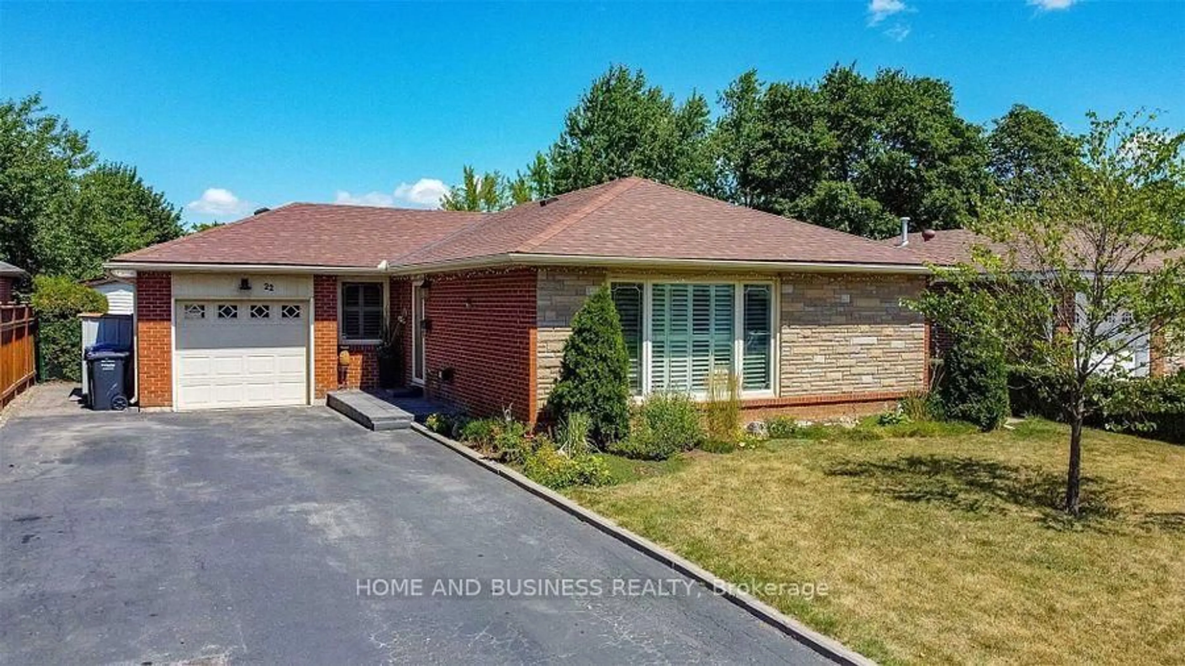 Home with brick exterior material, street for 22 Duncannon Cres, Brampton Ontario L6T 3G1