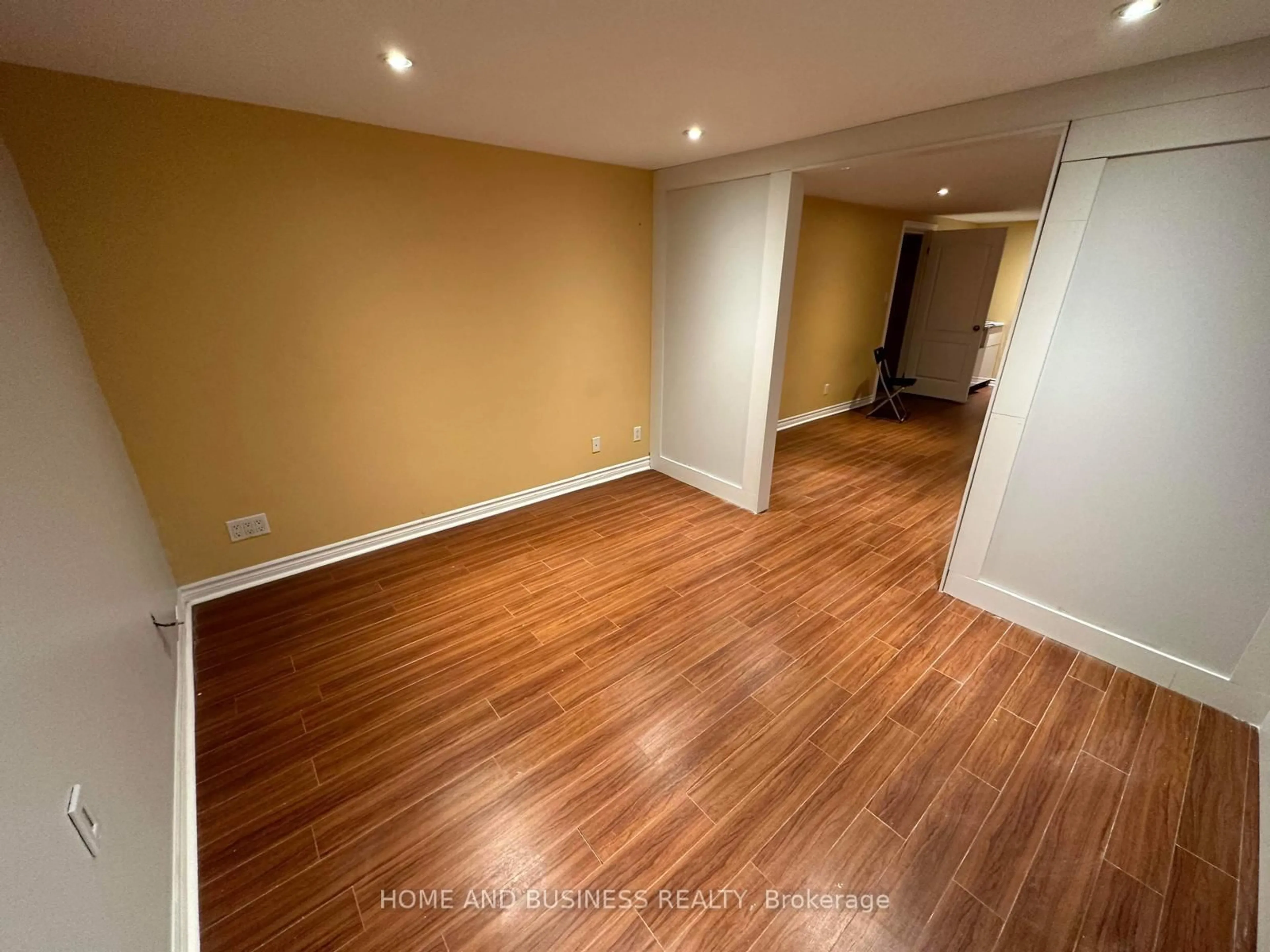 A pic of a room for 22 Duncannon Cres, Brampton Ontario L6T 3G1