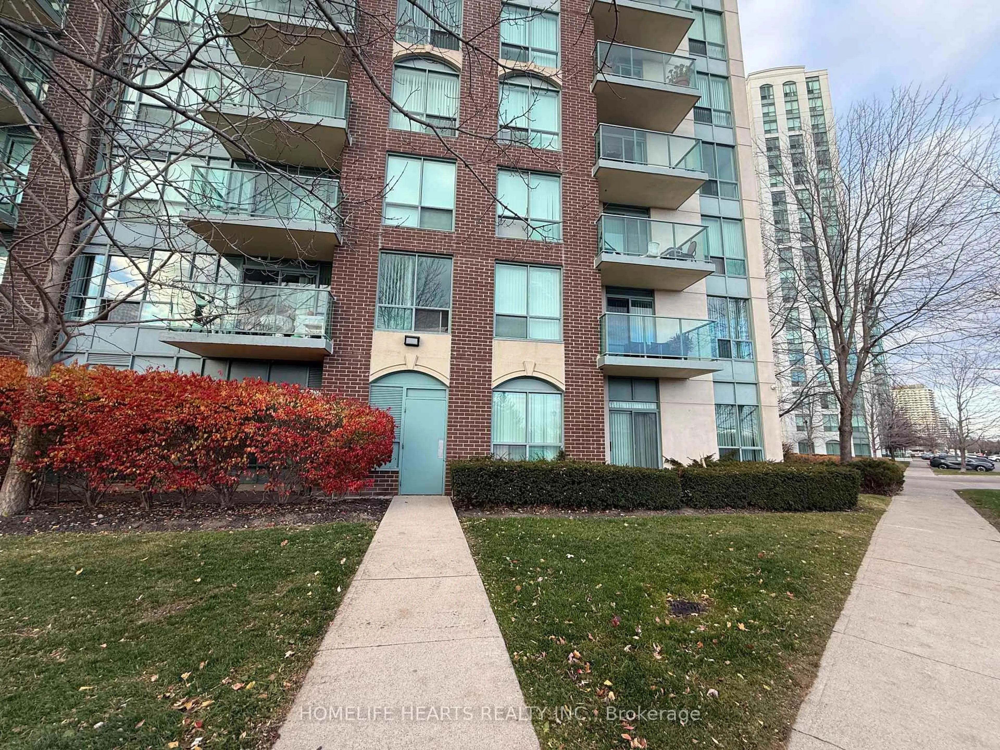 A pic from outside/outdoor area/front of a property/back of a property/a pic from drone, unknown for 4889 Kimbermount Ave #104, Mississauga Ontario L5M 7R8