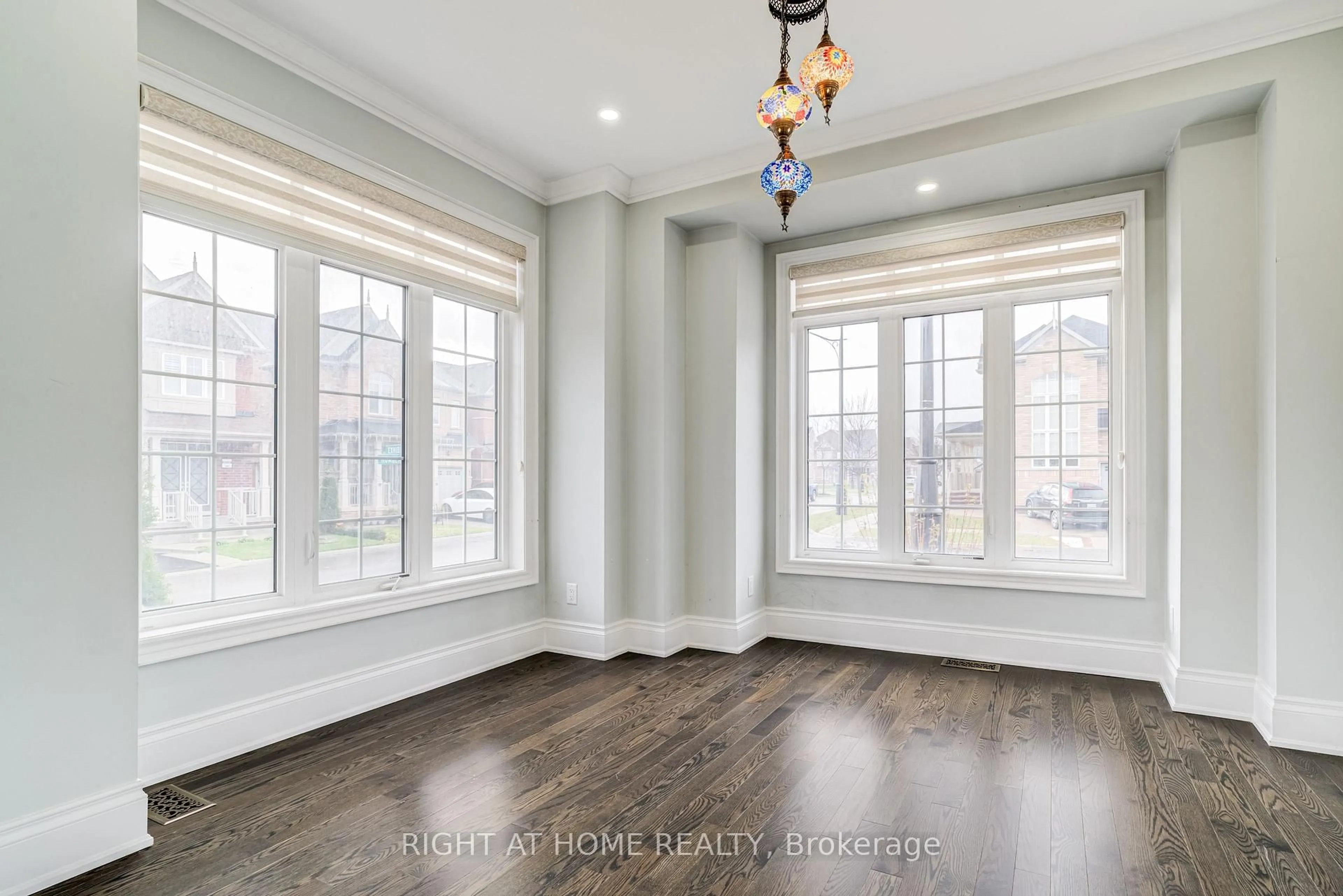 Unknown for 96 Humberstone Cres, Brampton Ontario L7A 4B8