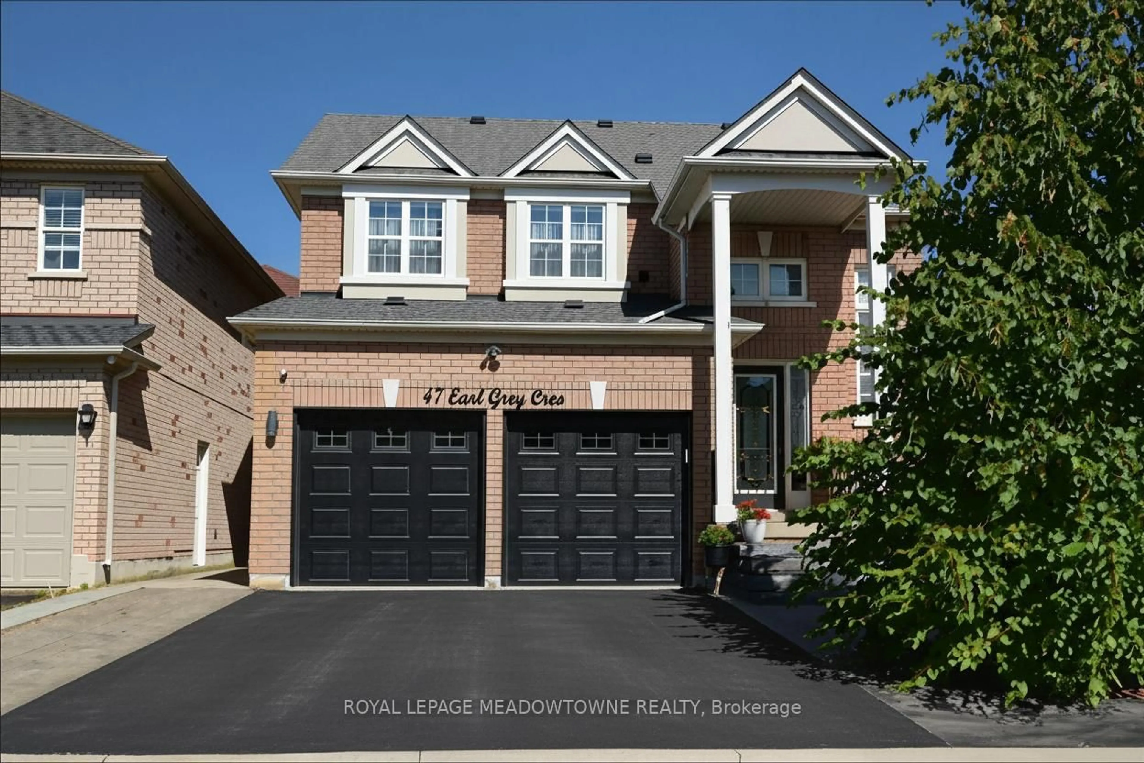 Home with brick exterior material, street for 47 Earl Grey Cres, Brampton Ontario L7A 2L2