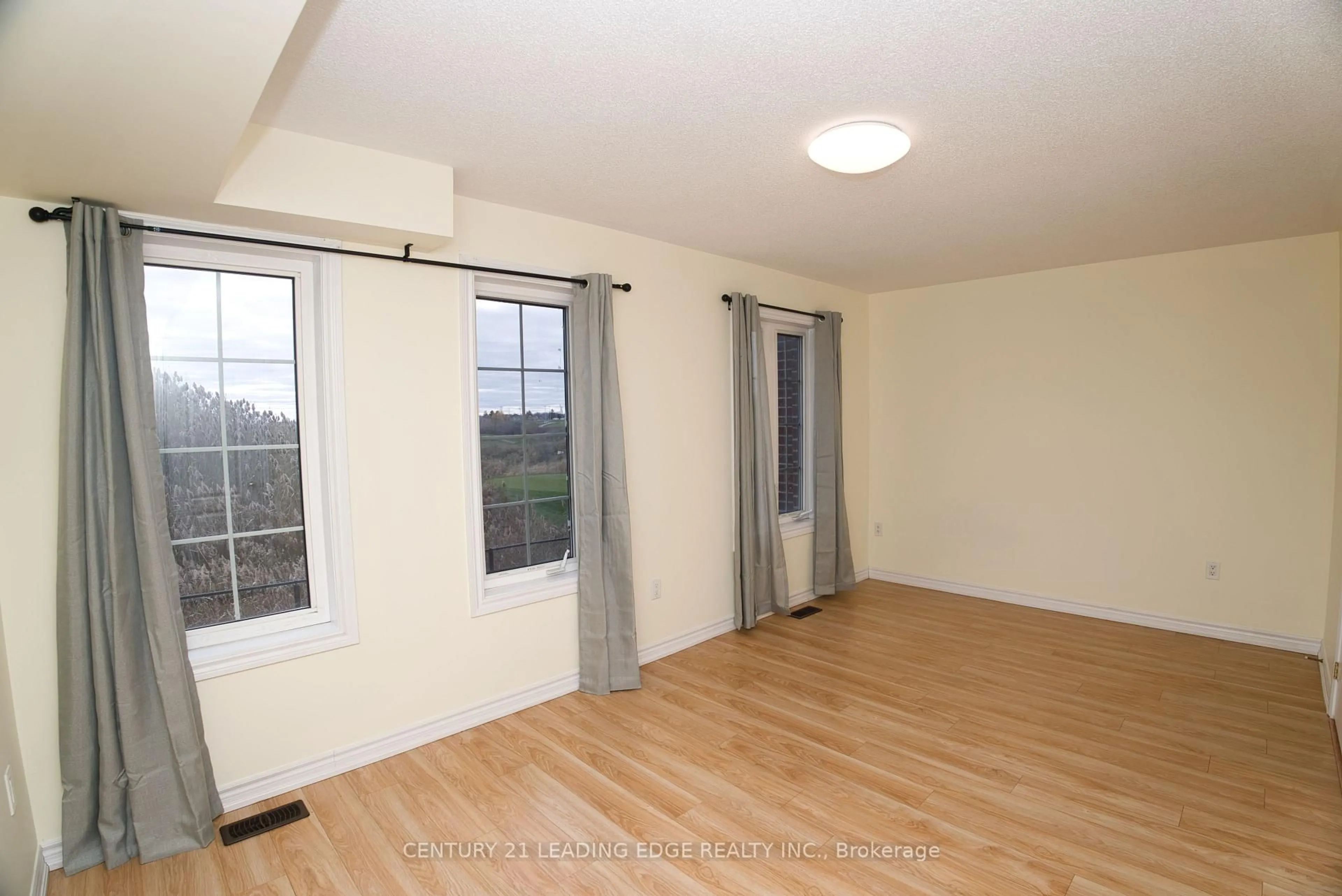 A pic of a room for 26 SHIFF Cres, Brampton Ontario L6Z 0H5