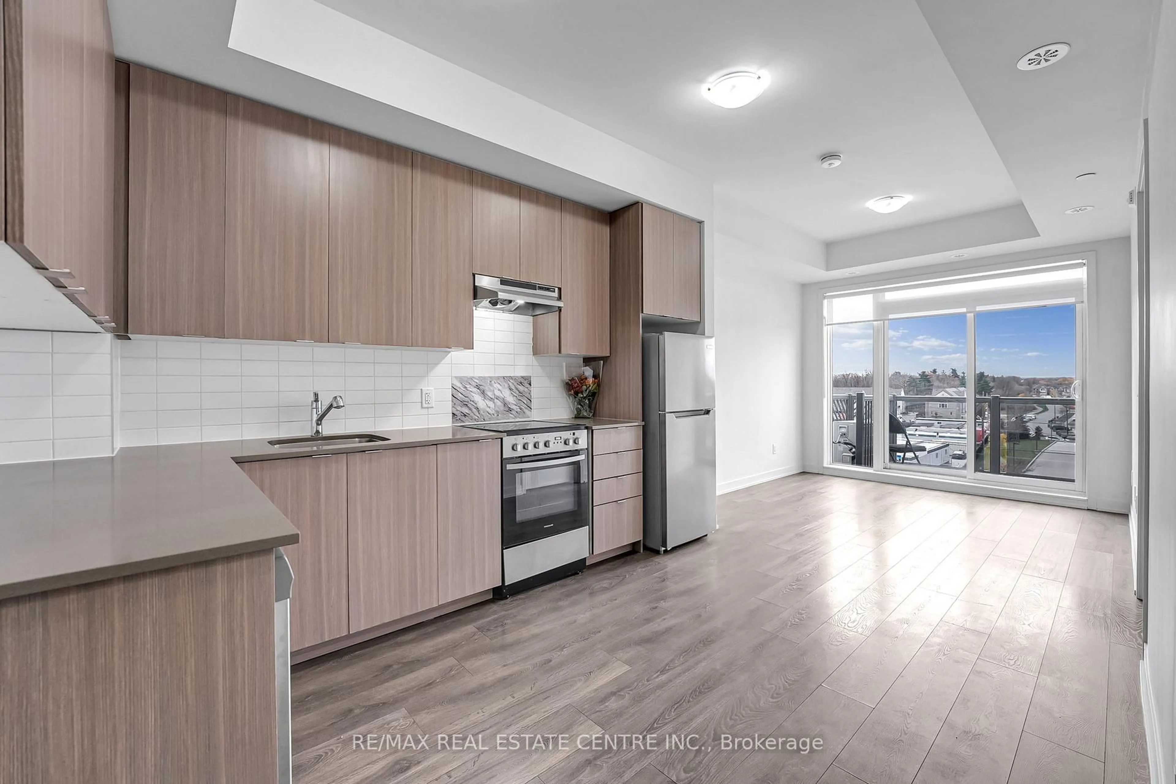 Standard kitchen, unknown for 62 Sky Harbour Dr #407, Brampton Ontario L6Y 6J2