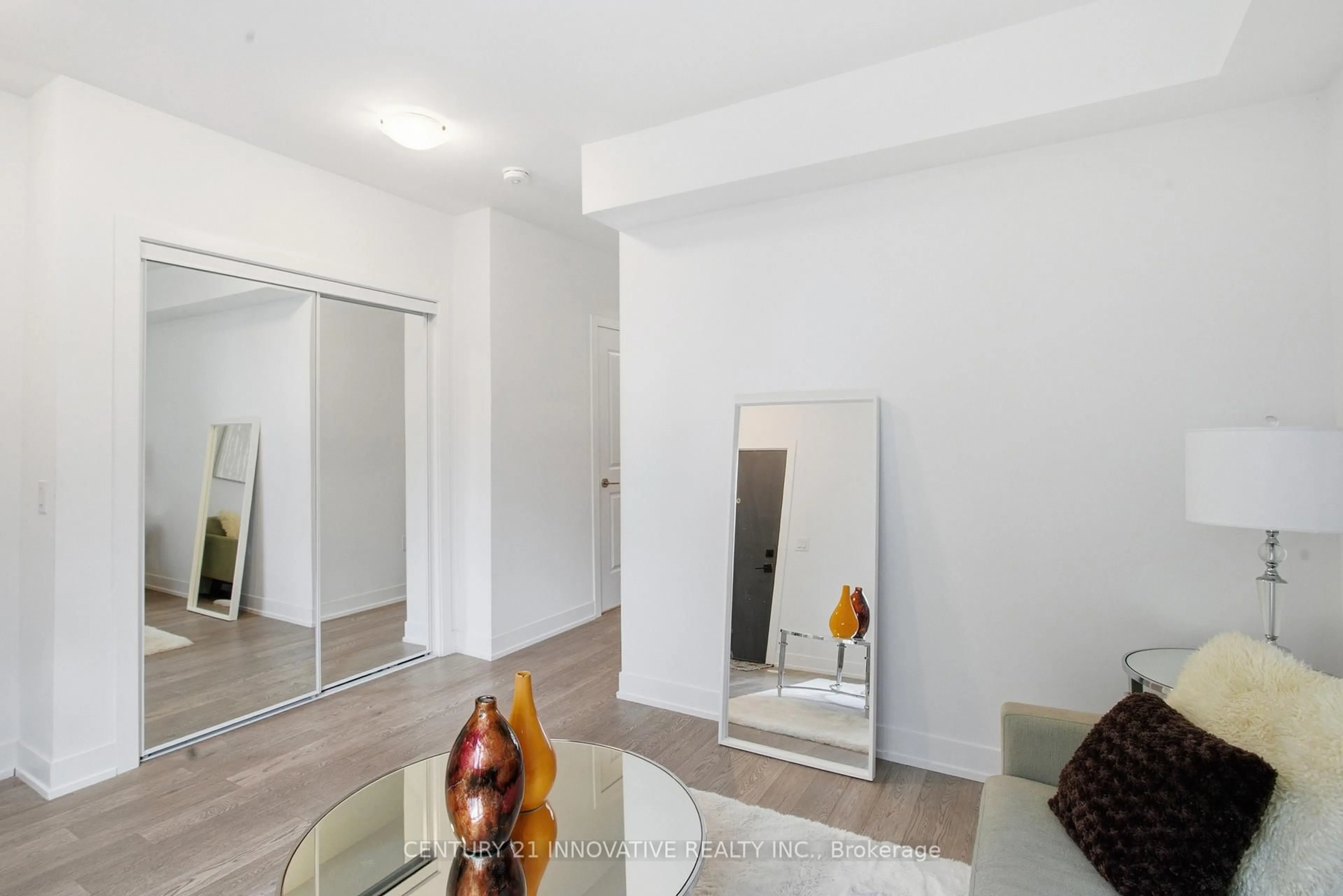 Unknown for 1115 Douglas McCurdy Common St #104, Mississauga Ontario L5G 0C6