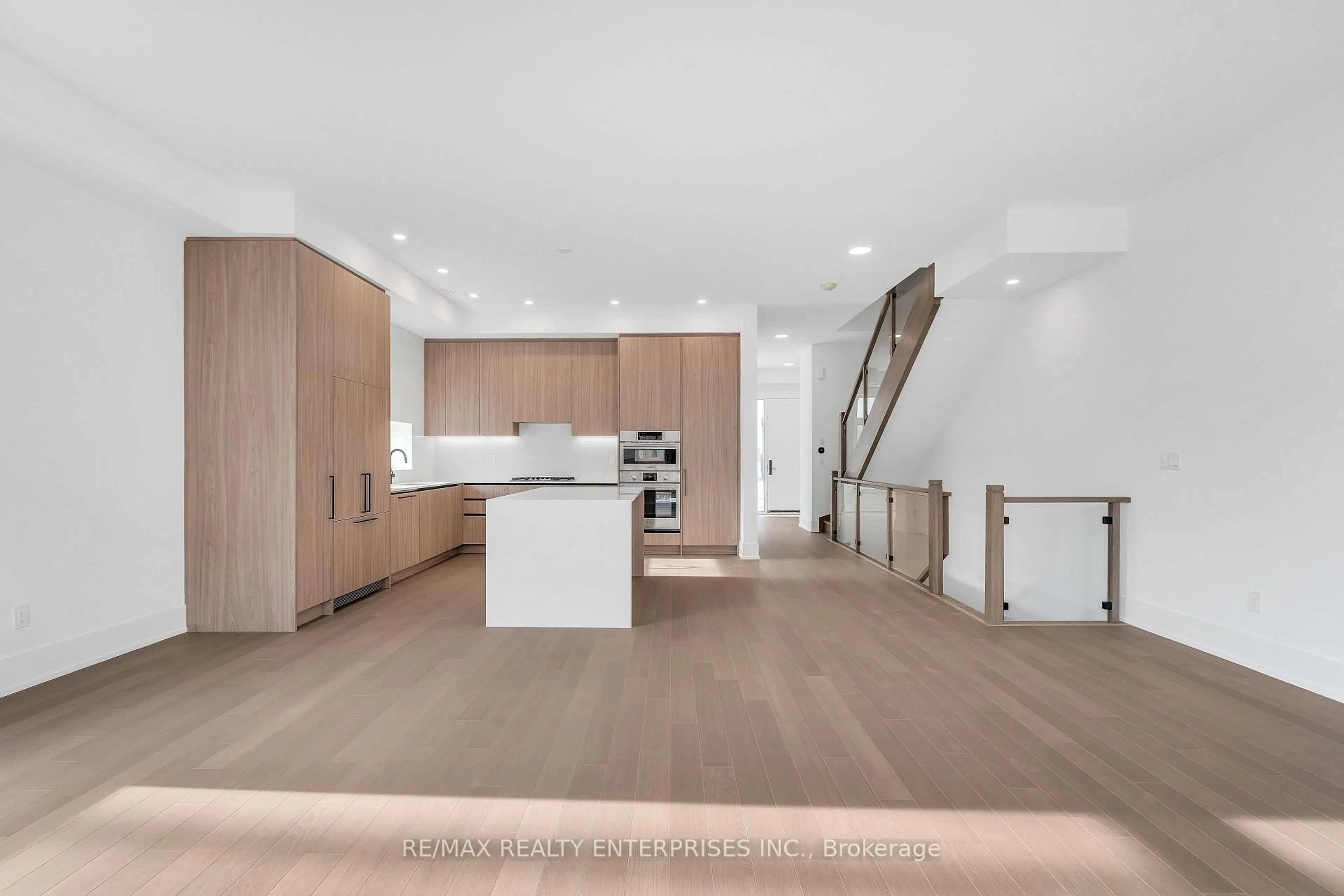 Open concept kitchen, unknown for 50 Lou Parsons Way #76, Mississauga Ontario L5H 0B2