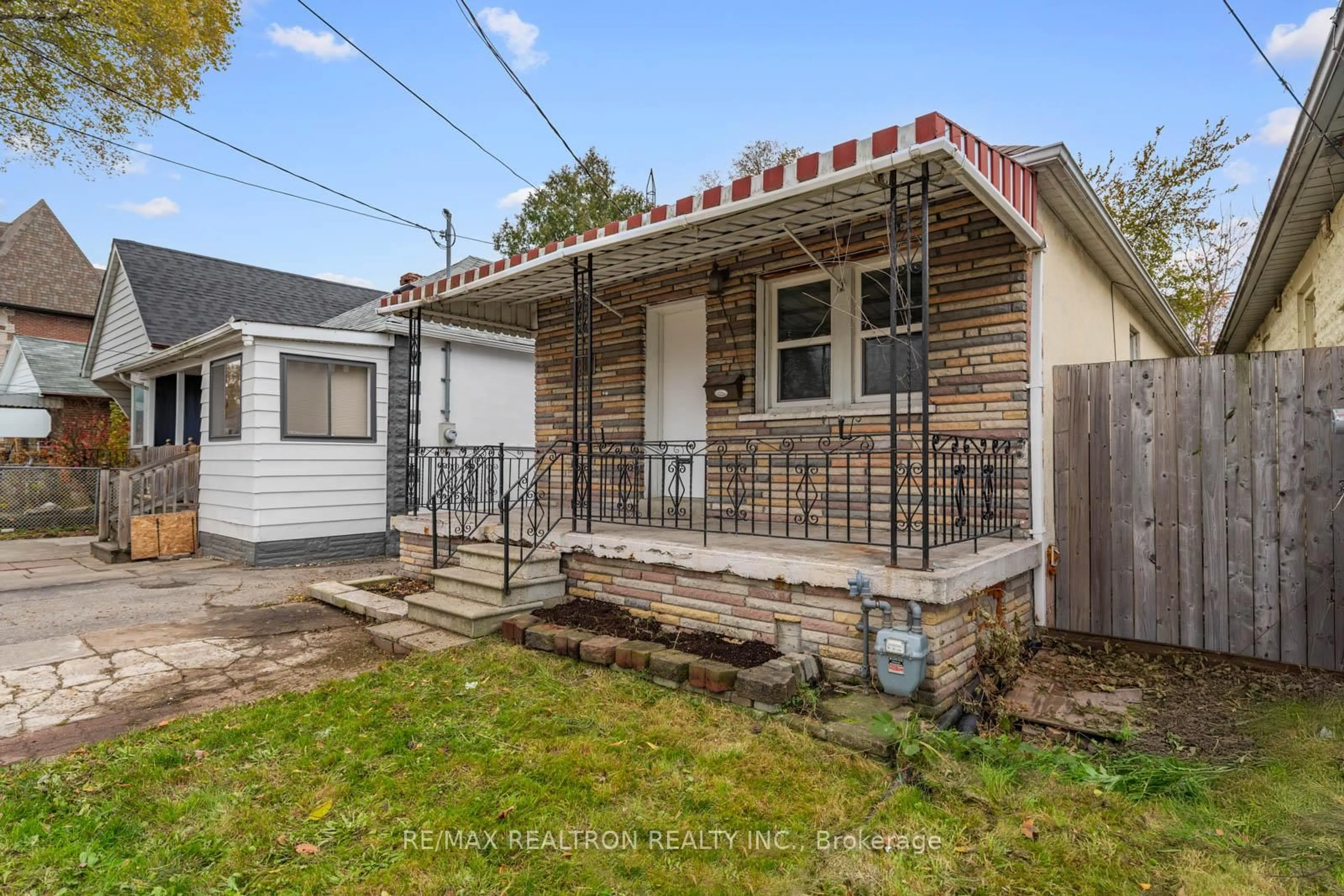 Unknown for 1237 Glencairn Ave, Toronto Ontario M6B 2B6