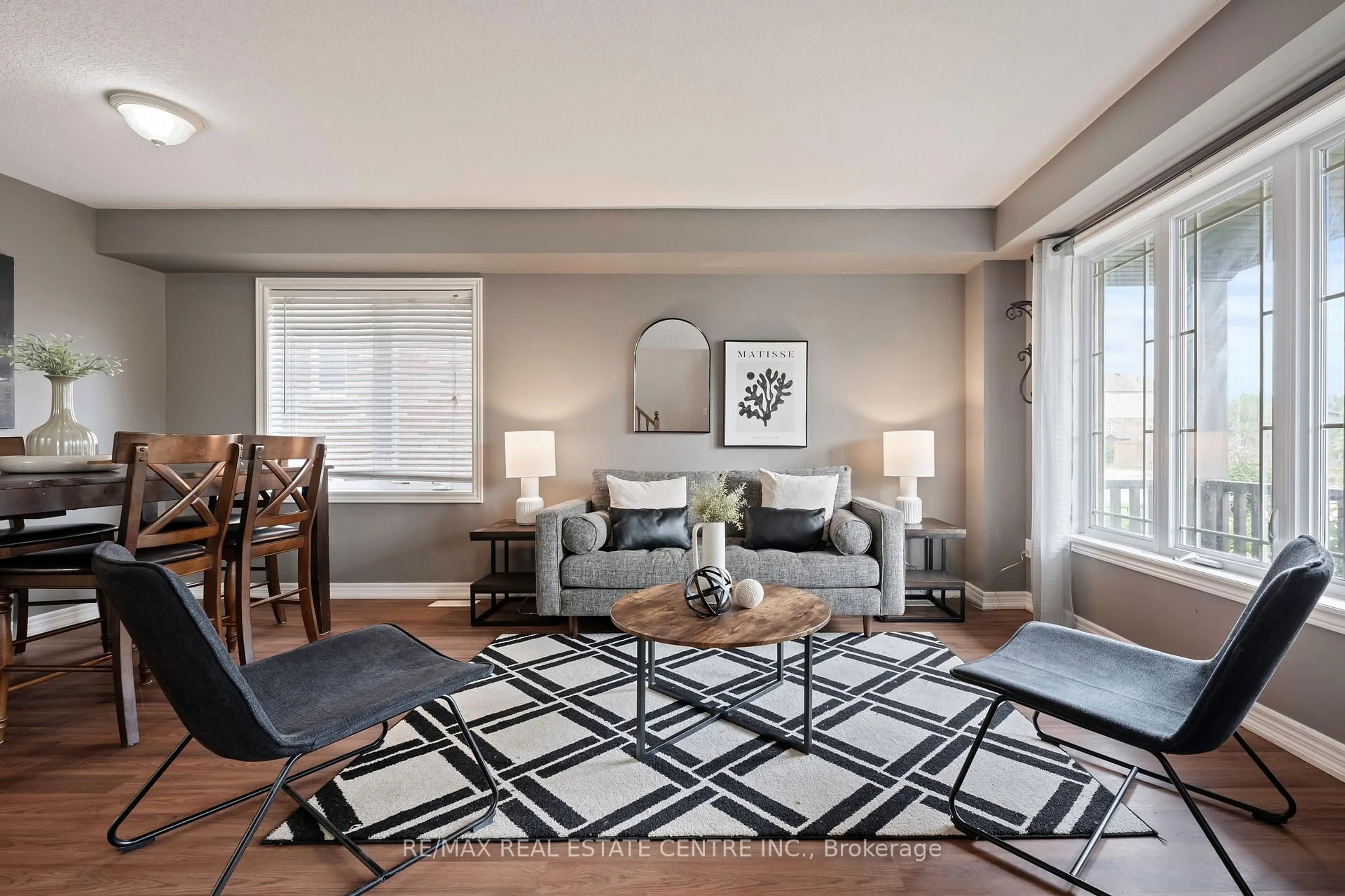 Living room with furniture, unknown for 6 Maude Crt, Orangeville Ontario L9W 0A3