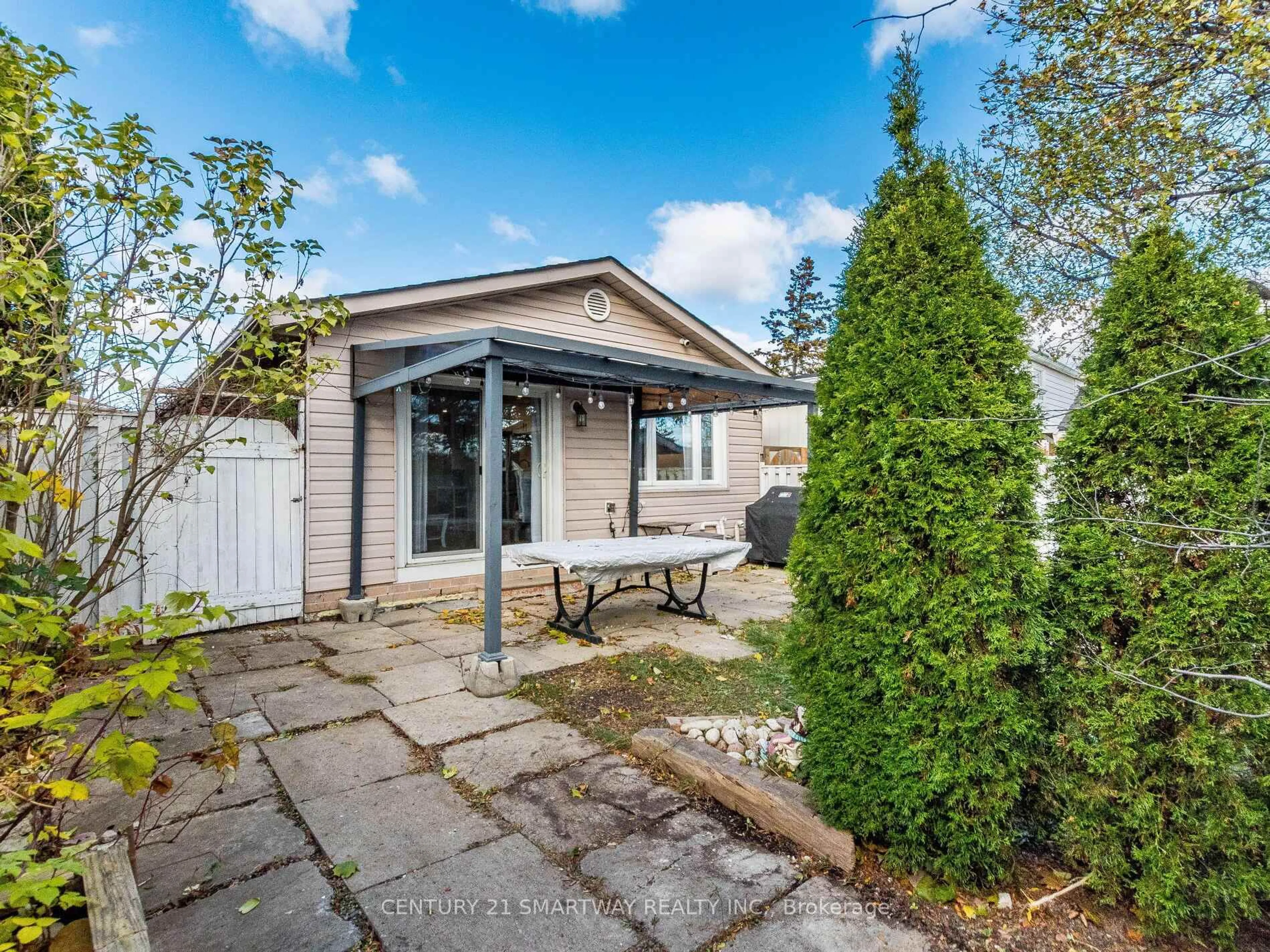 Unknown for 15 Huronia Crt, Brampton Ontario L6S 2C7