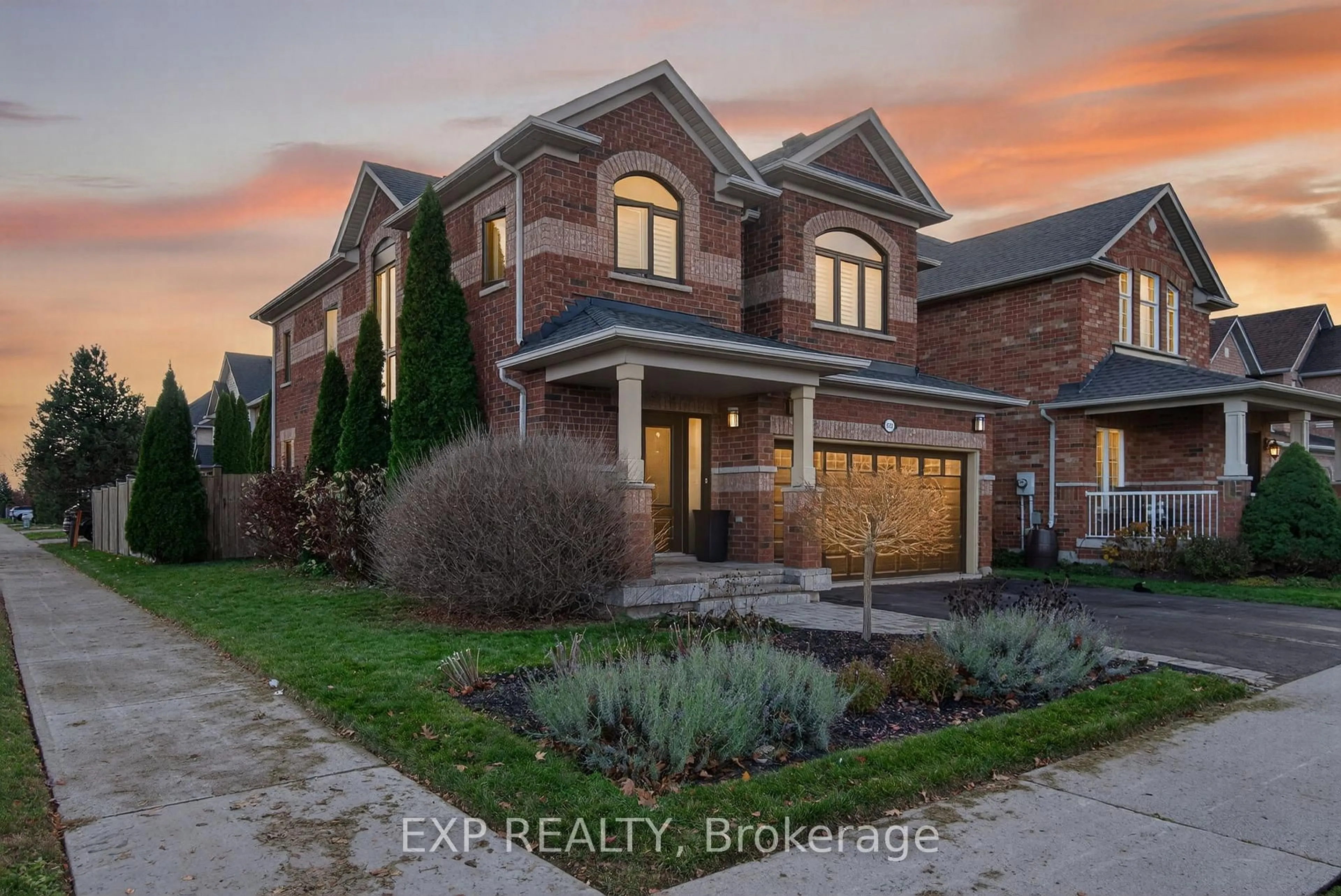 Home with brick exterior material, street for 5612 Blue Spruce Ave, Burlington Ontario L7L 7K2