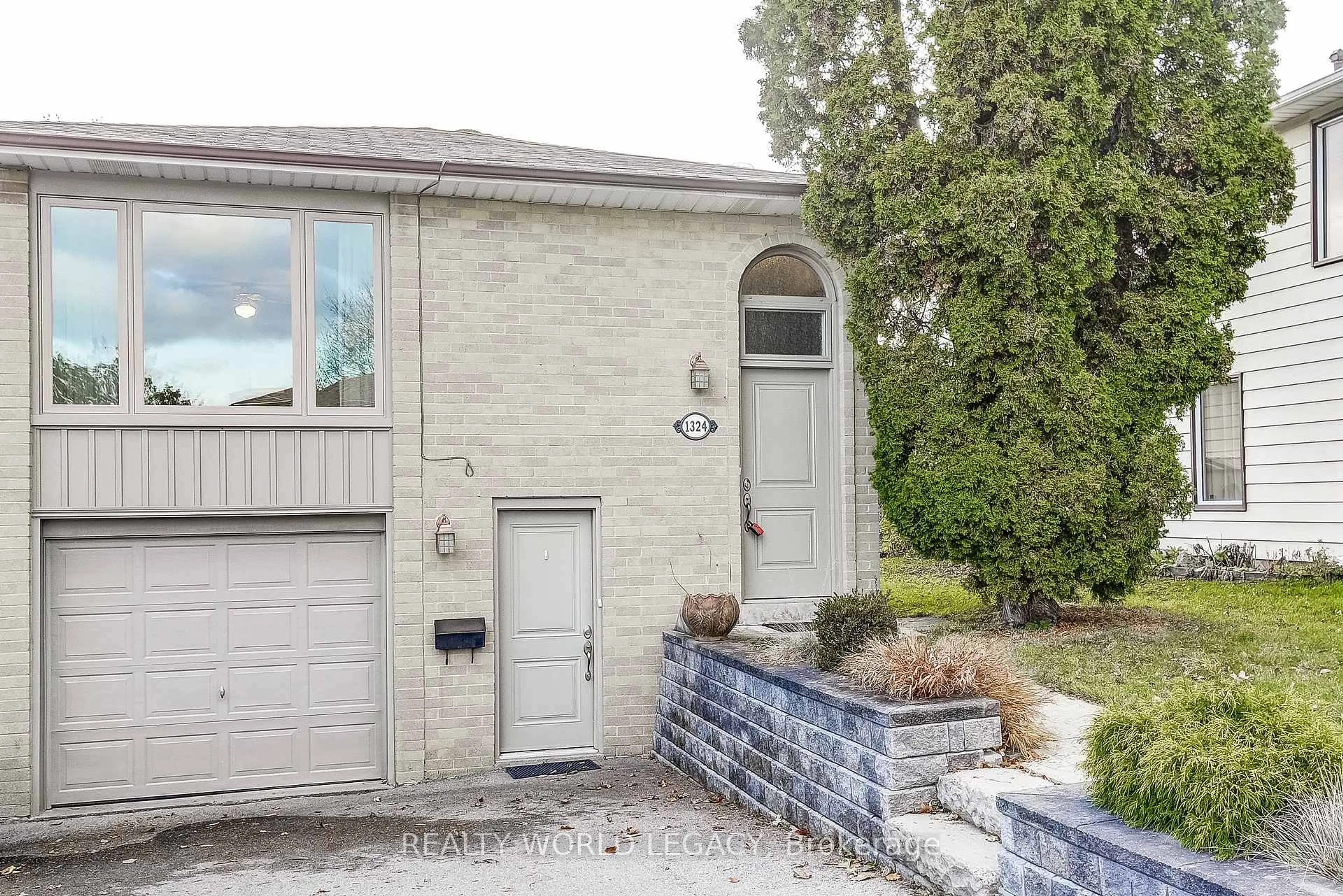 Home with brick exterior material, street for 1324 Consort Cres, Burlington Ontario L7M 1J7