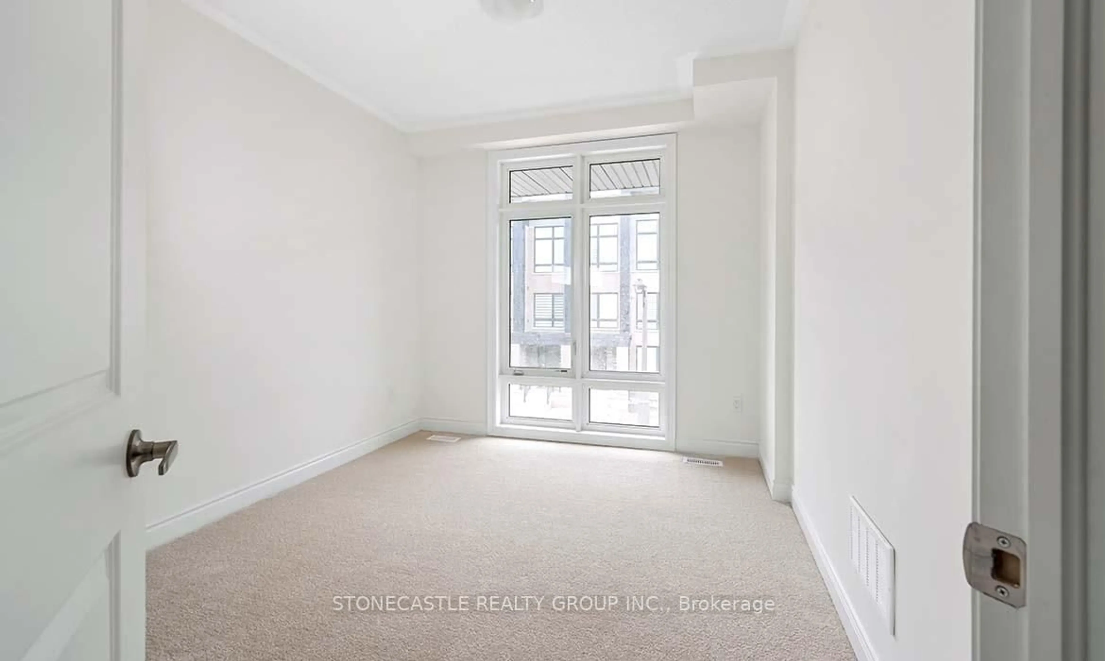 A pic of a room for 3049 Perkins Way, Oakville Ontario L6H 7Y6