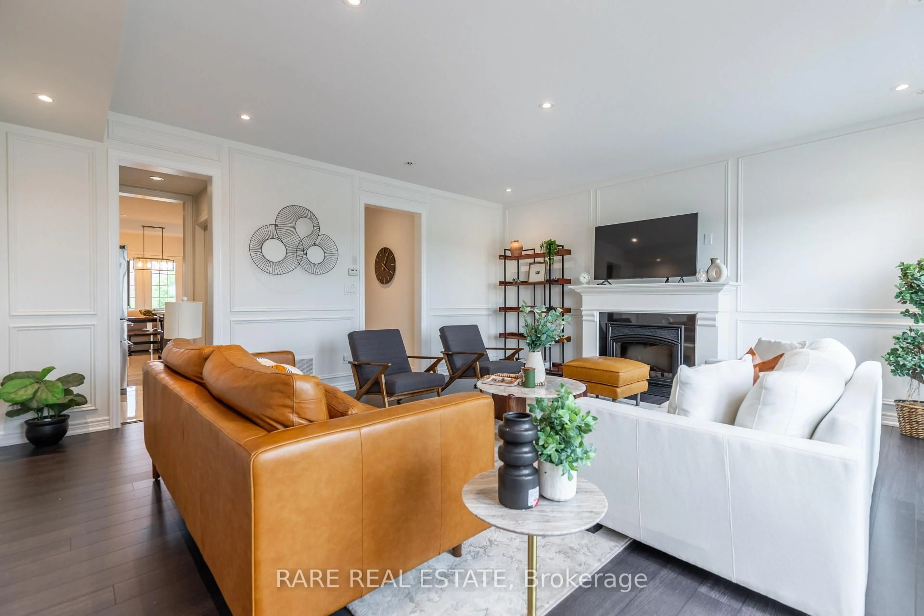 Living room with furniture, unknown for 483 Terrace Way, Oakville Ontario L6M 1N5