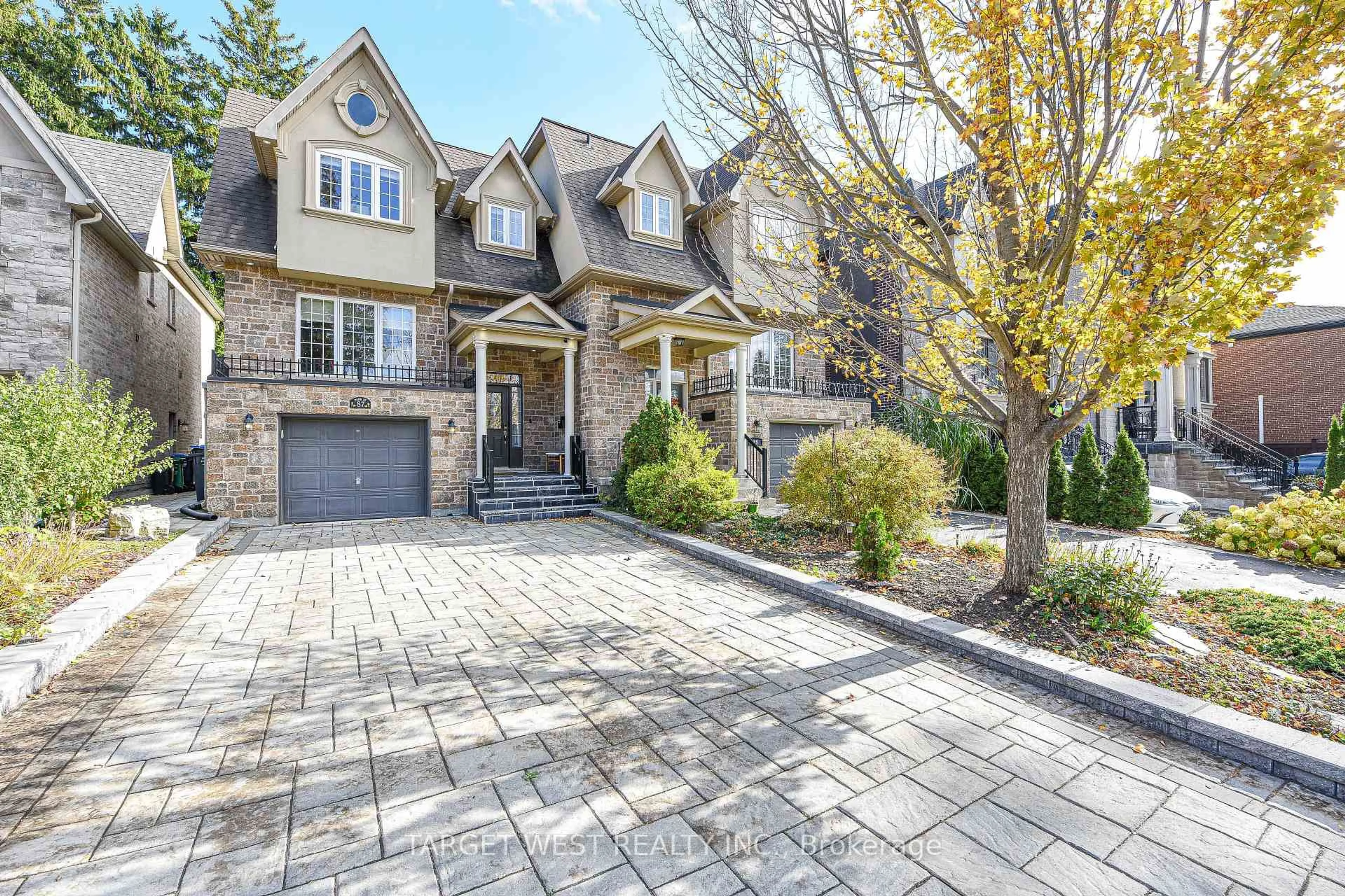 Home with brick exterior material, street for 87 Park St, Mississauga Ontario L5H 1L2