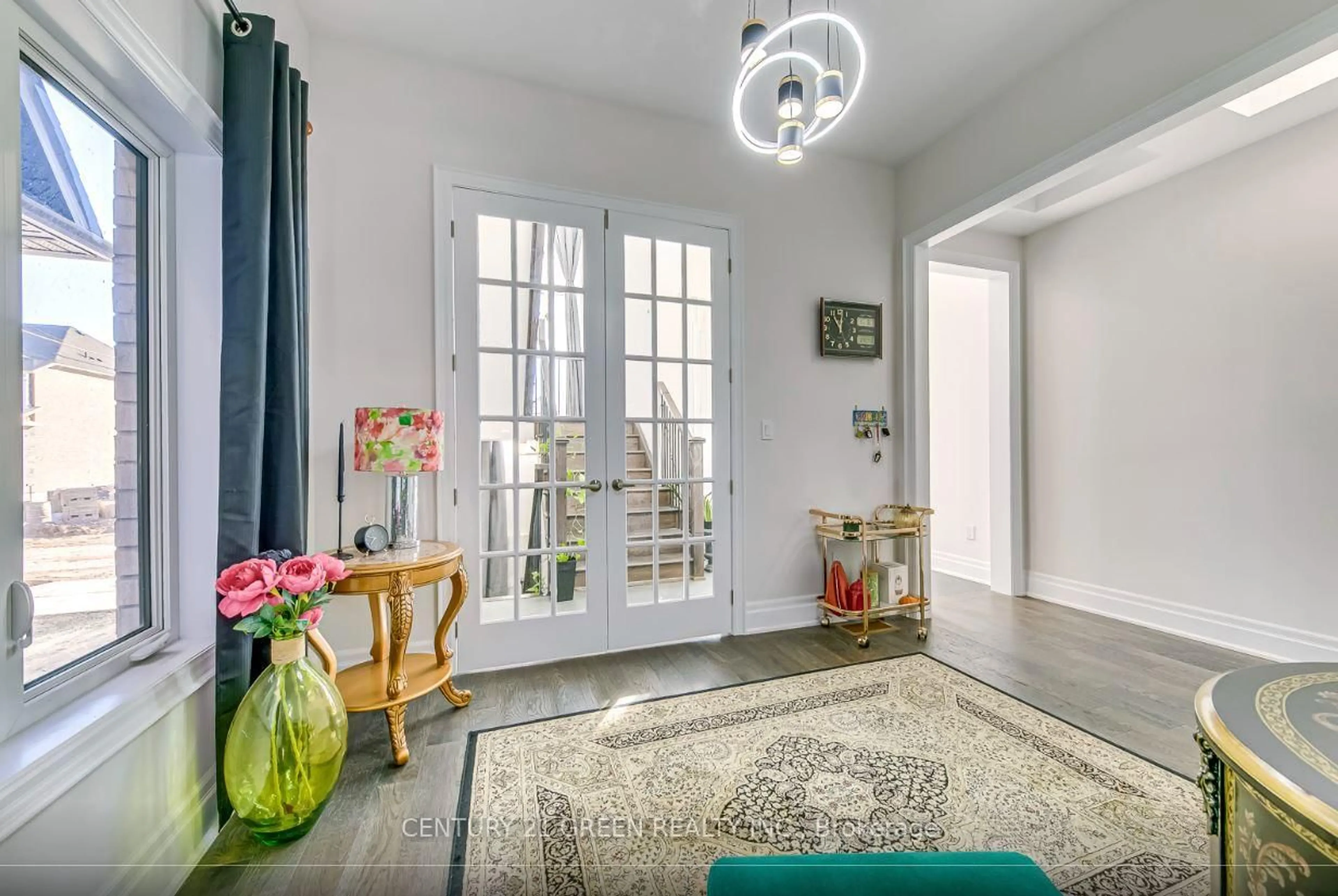 Indoor entryway for 1367 Pelican Passage, Oakville Ontario L6H 7Z9