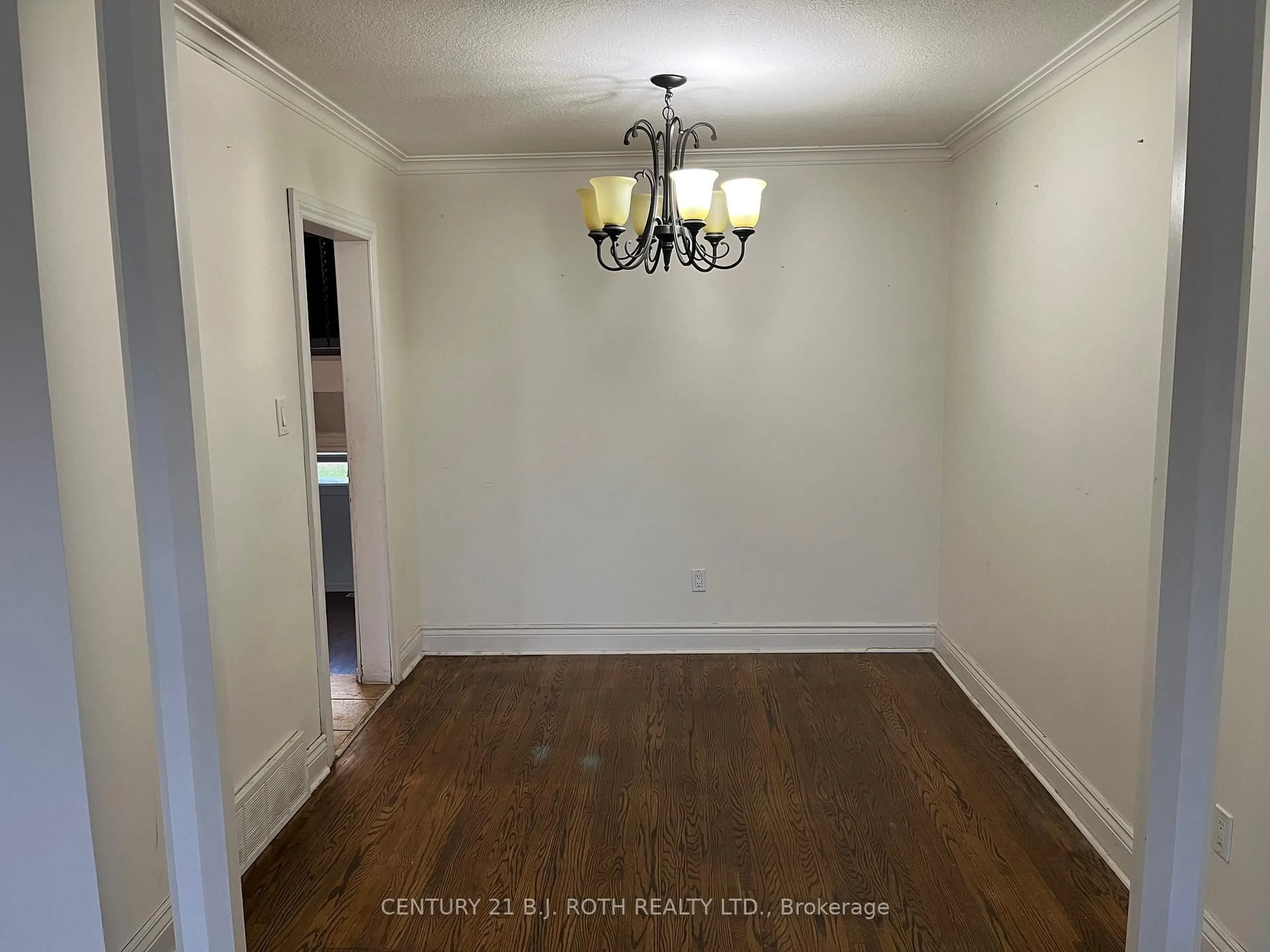 A pic of a room for 33 Bimini Cres, Toronto Ontario M3N 1S1