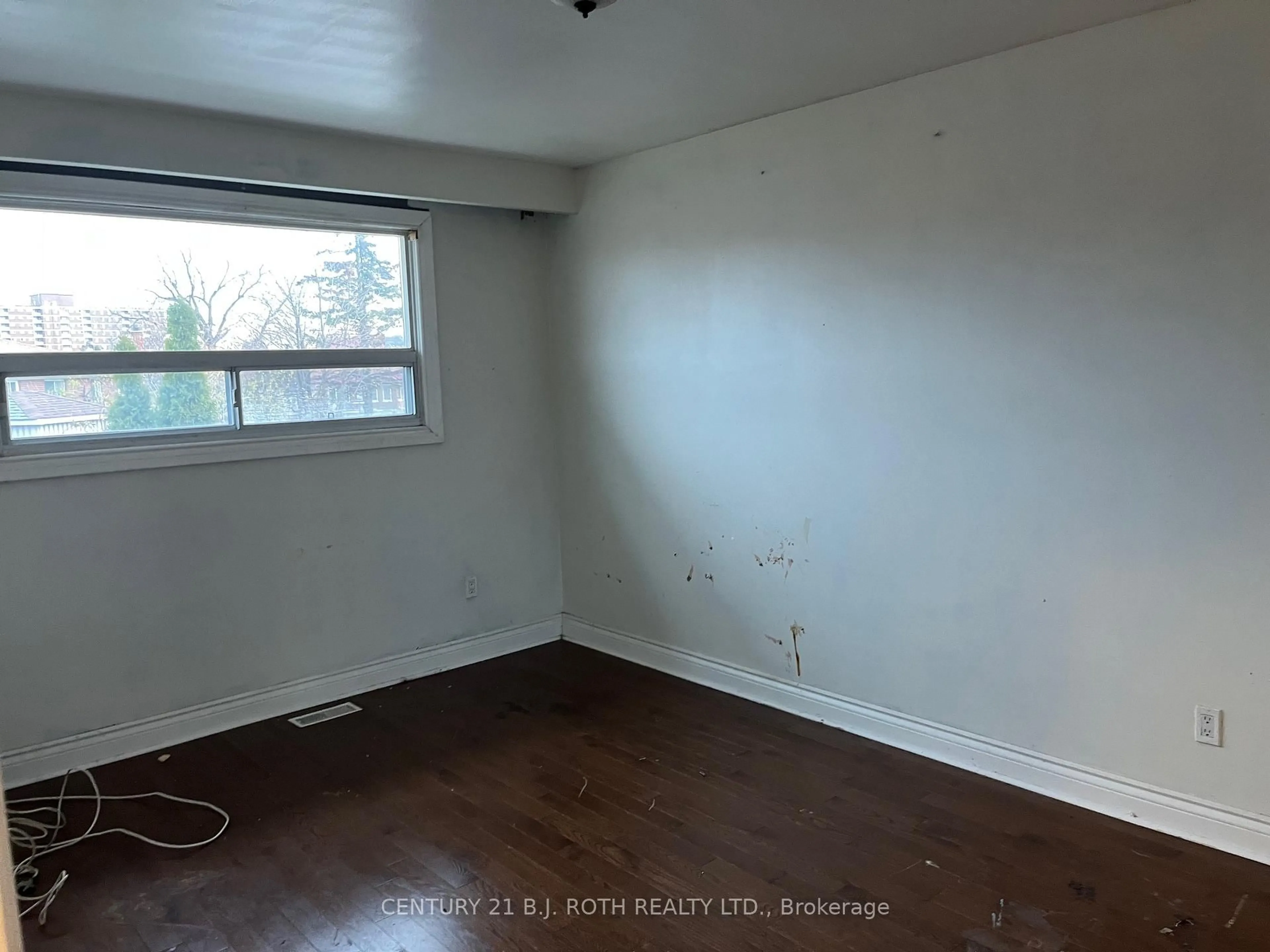 A pic of a room for 33 Bimini Cres, Toronto Ontario M3N 1S1