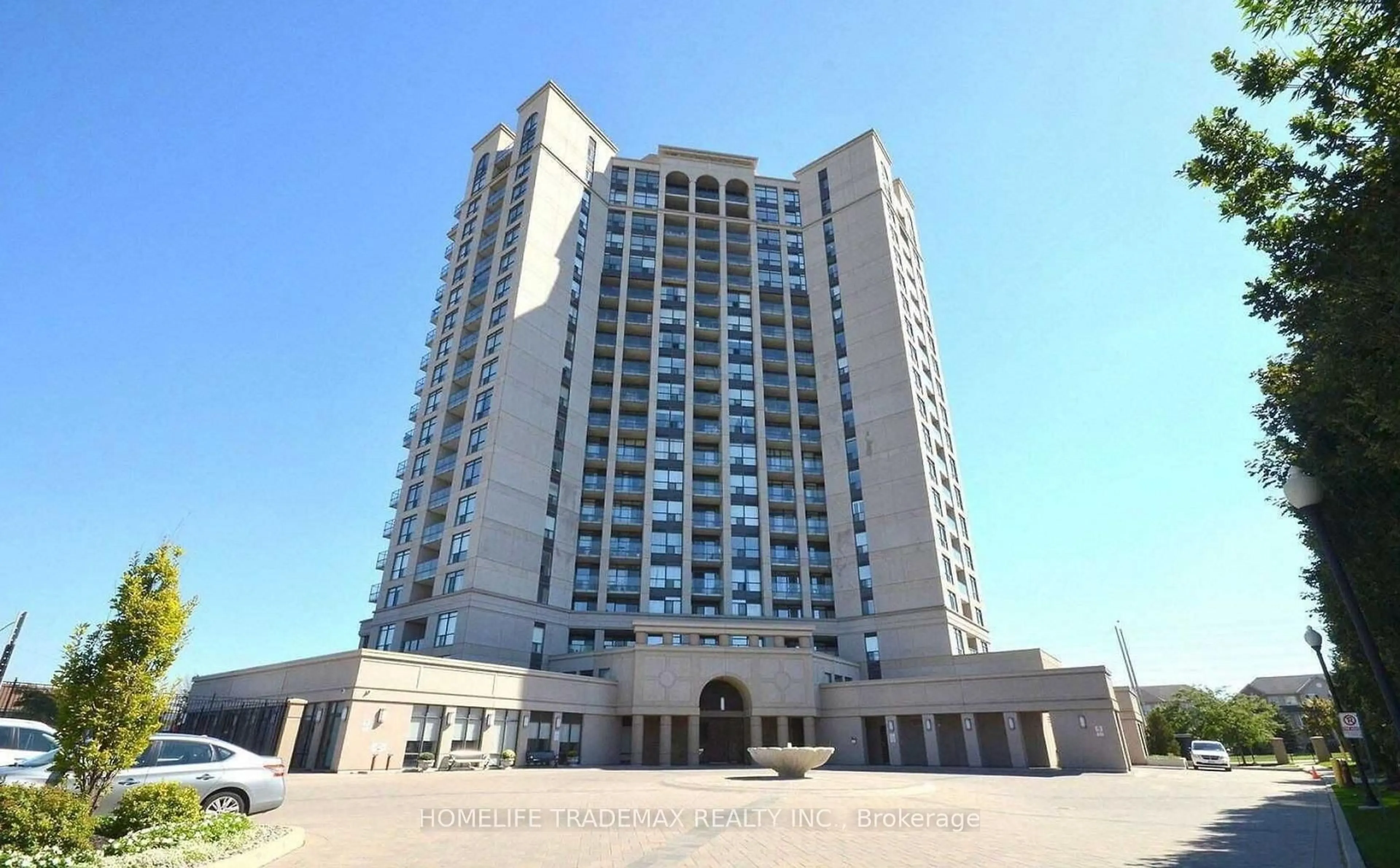 Indoor foyer for 220 Forum Dr #103, Mississauga Ontario L4Z 4K1