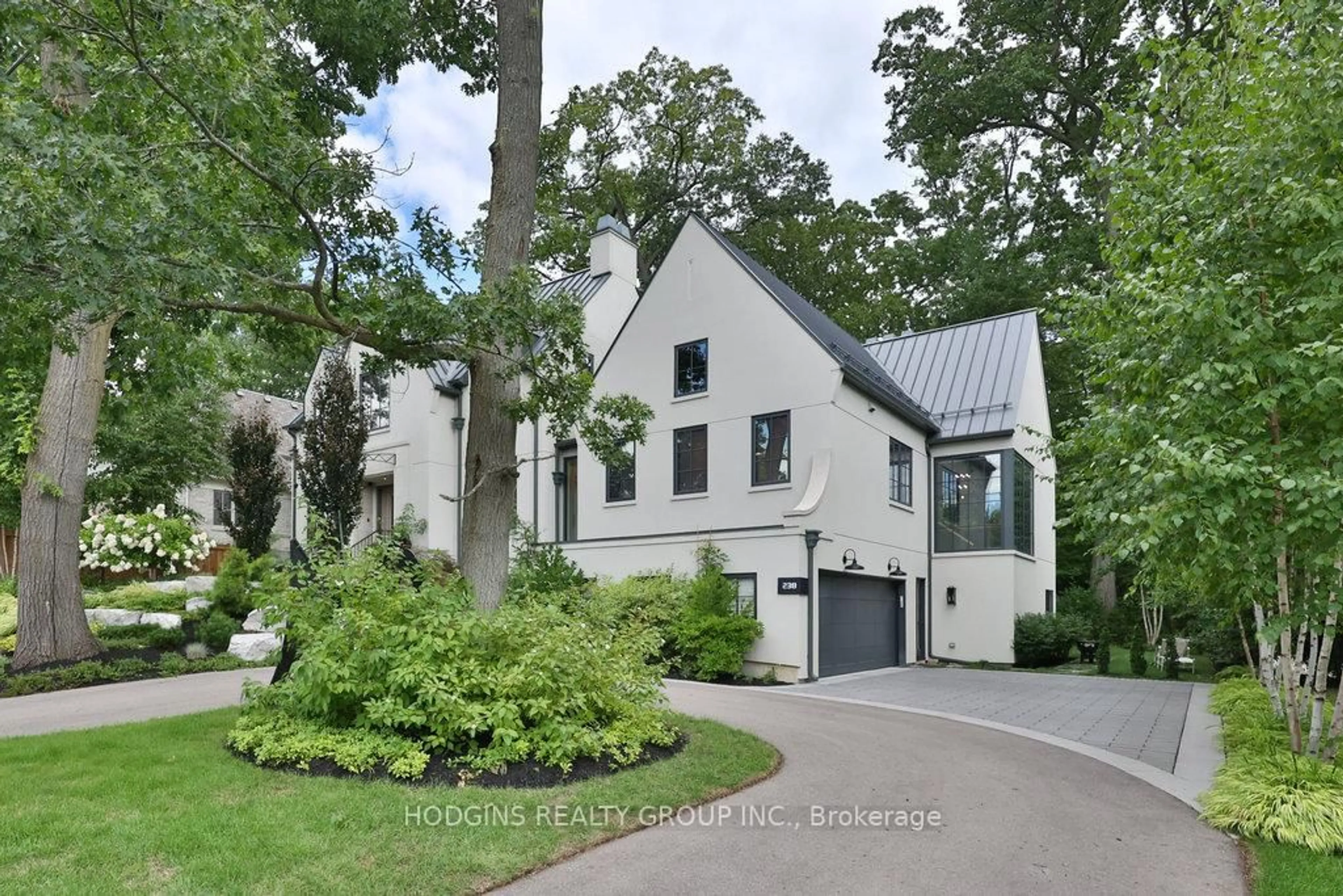 Unknown for 238 Mineola Rd, Mississauga Ontario L5G 2C9