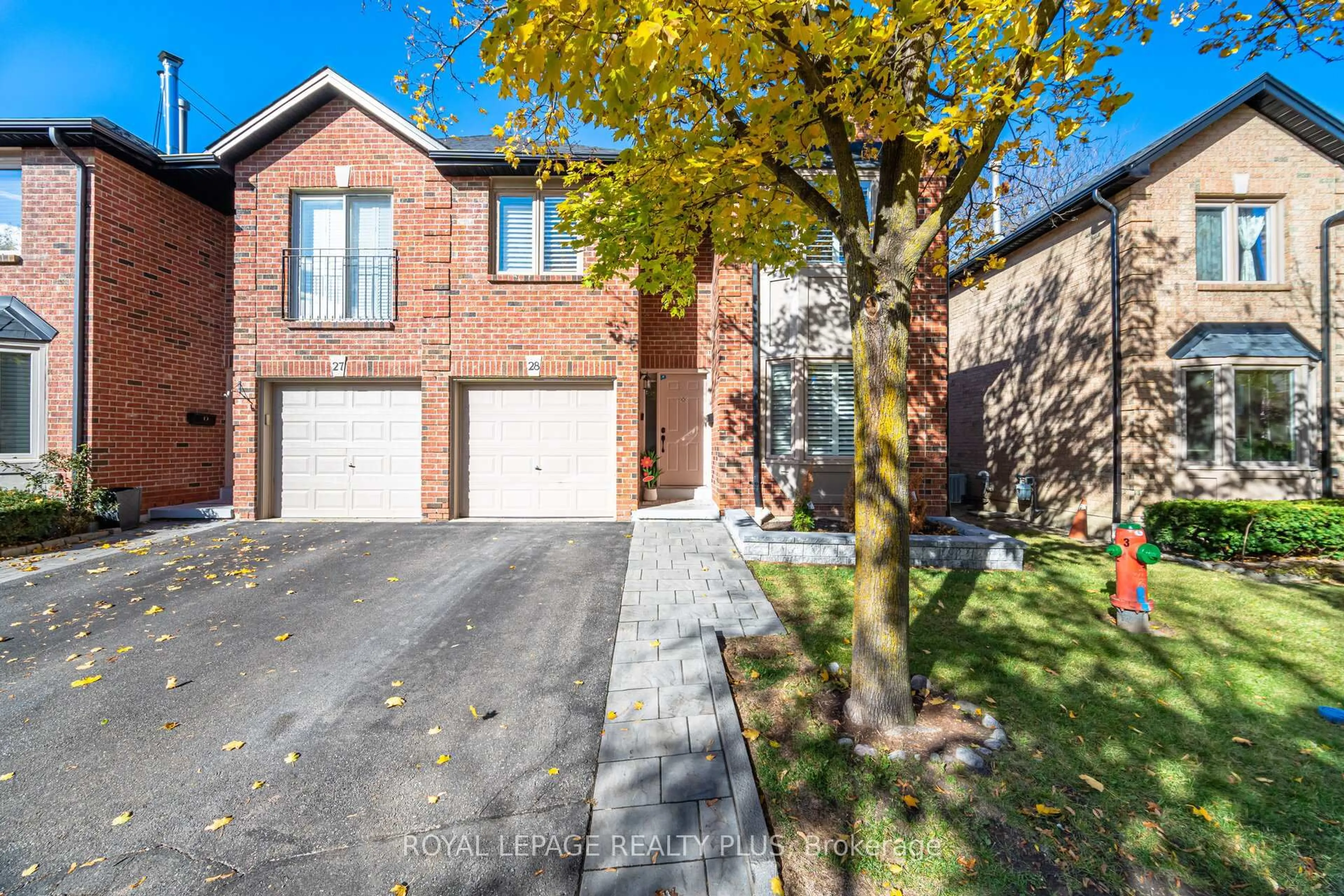 Home with brick exterior material, street for 4635 Regents Terr, Mississauga Ontario L5R 1X4