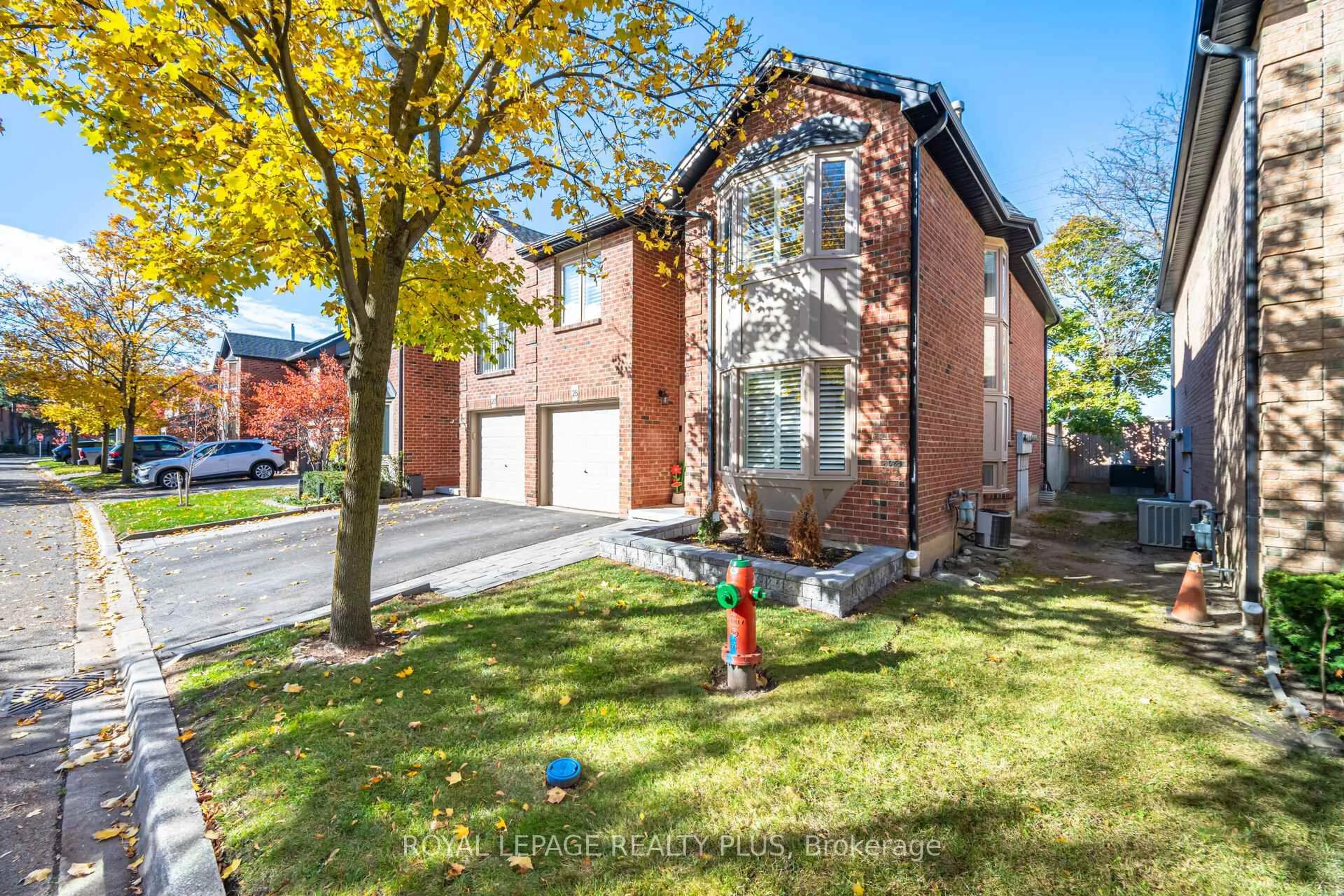 Home with brick exterior material, street for 4635 Regents Terr, Mississauga Ontario L5R 1X4