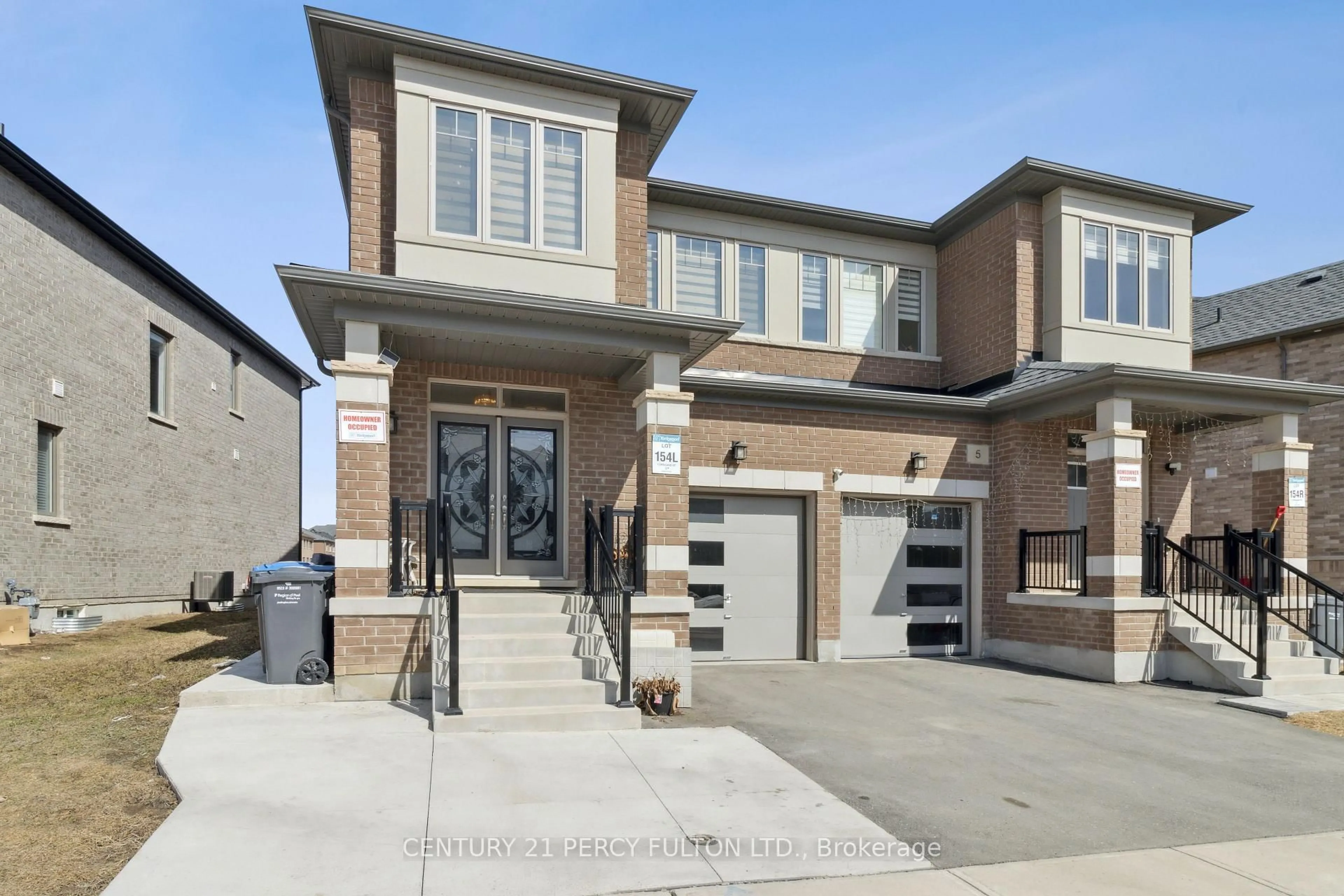 Home with brick exterior material, street for 7 Spinland St, Caledon Ontario L7C 4K4