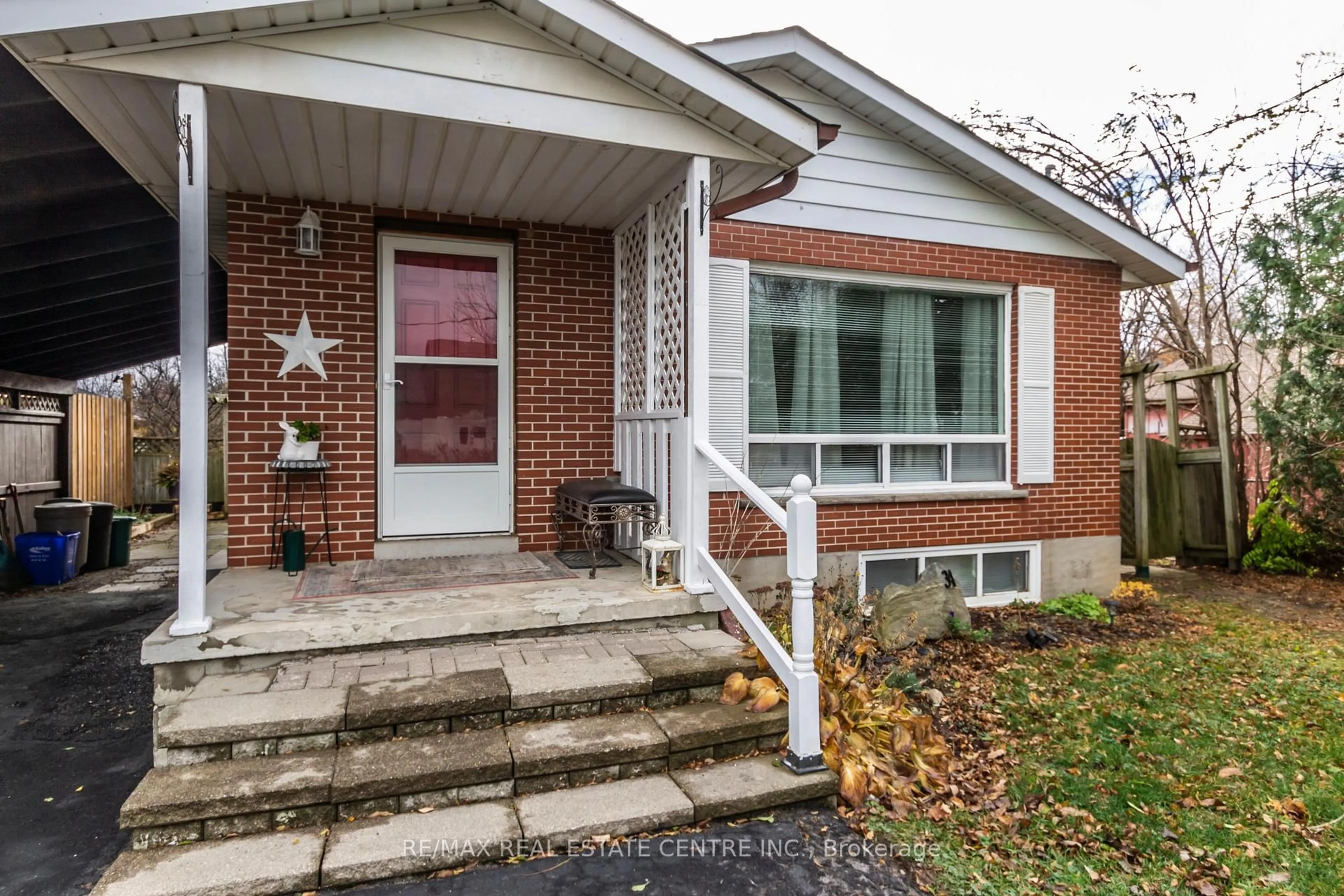 Home with brick exterior material, street for 34 Milton Heights Cres, Milton Ontario L9T 2W7