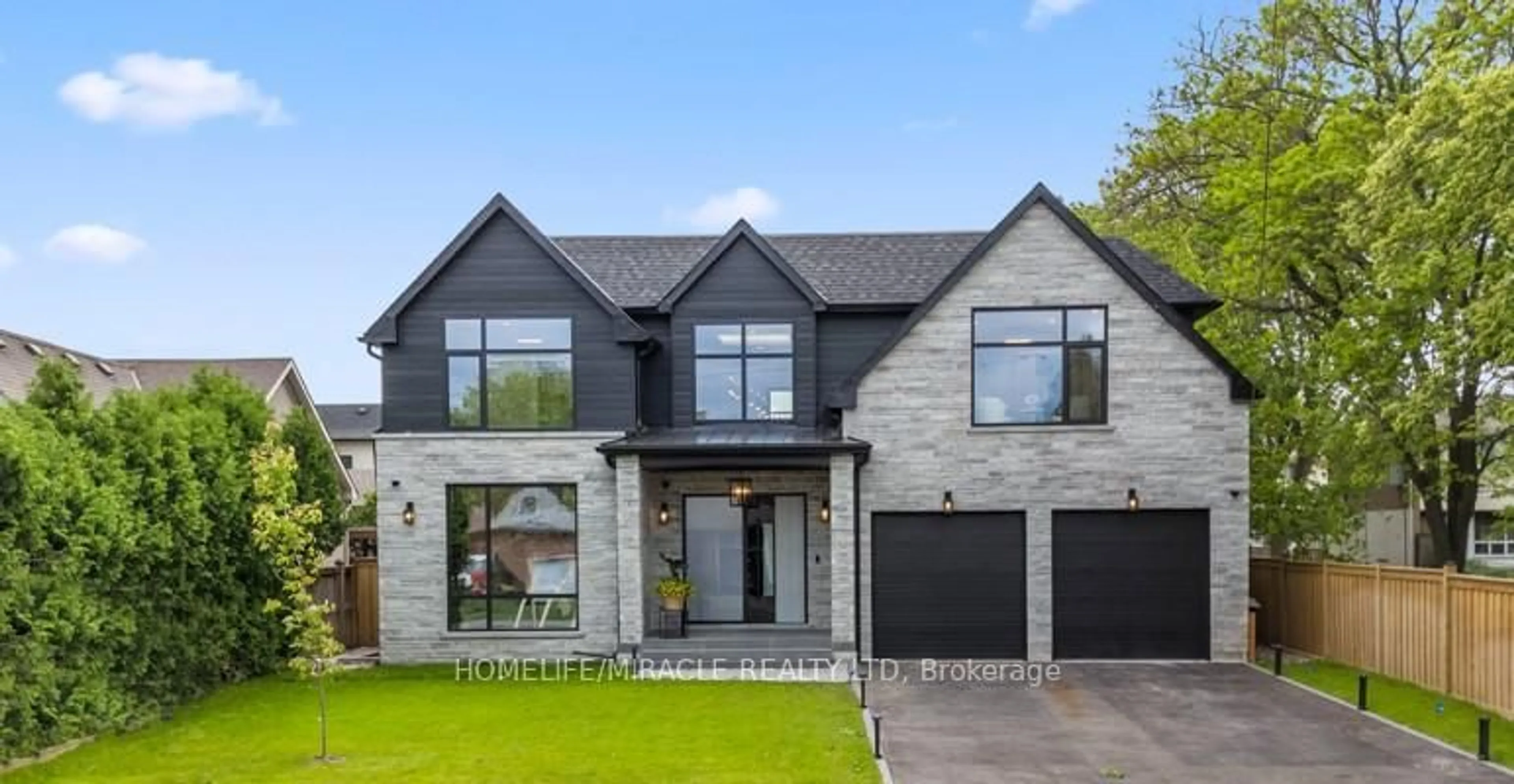 Home with brick exterior material, street for 282 Maurice Dr, Oakville Ontario L6K 2X3