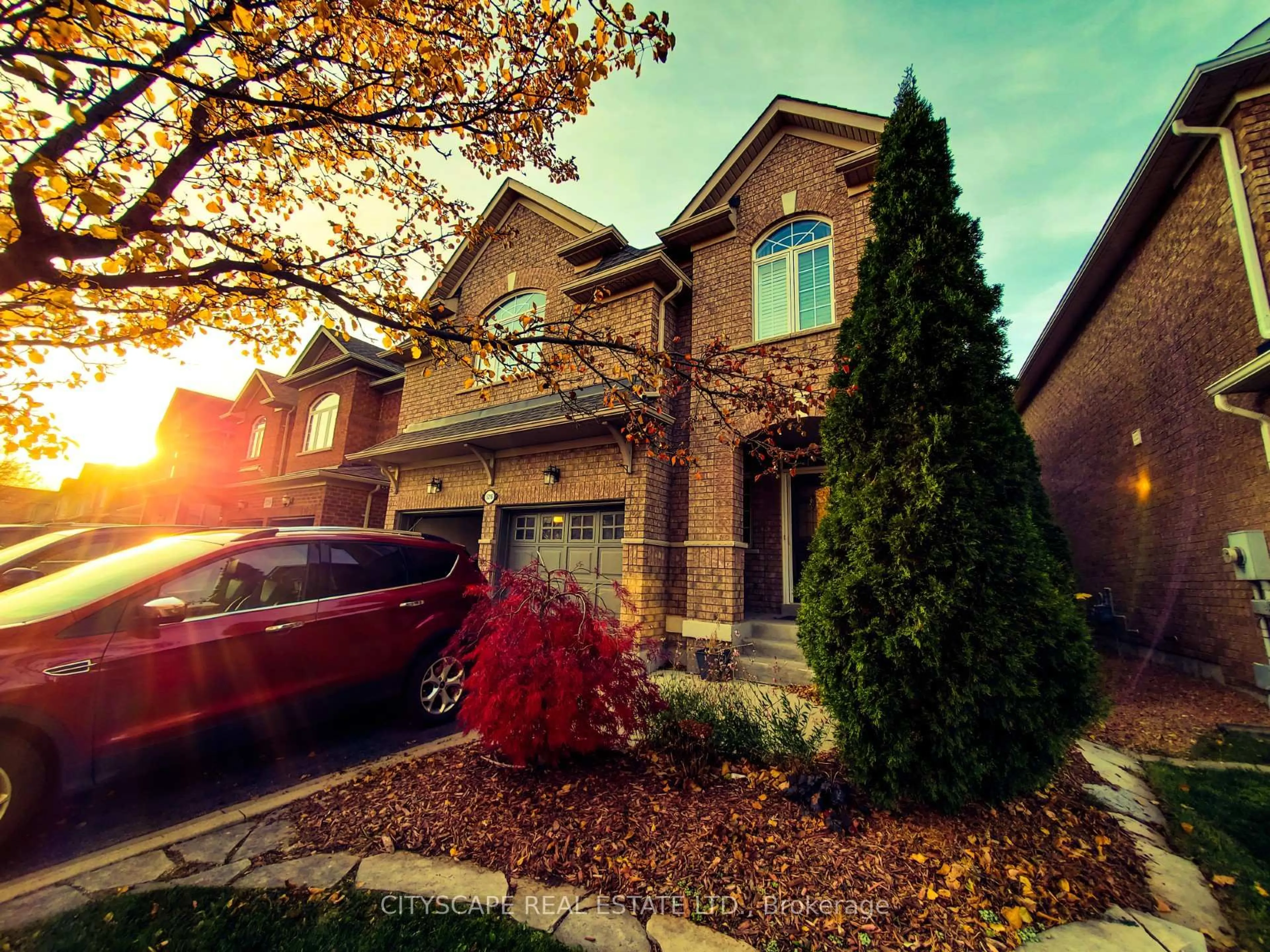 Home with brick exterior material, street for 5216 Nova Cres, Burlington Ontario L7L 7B8