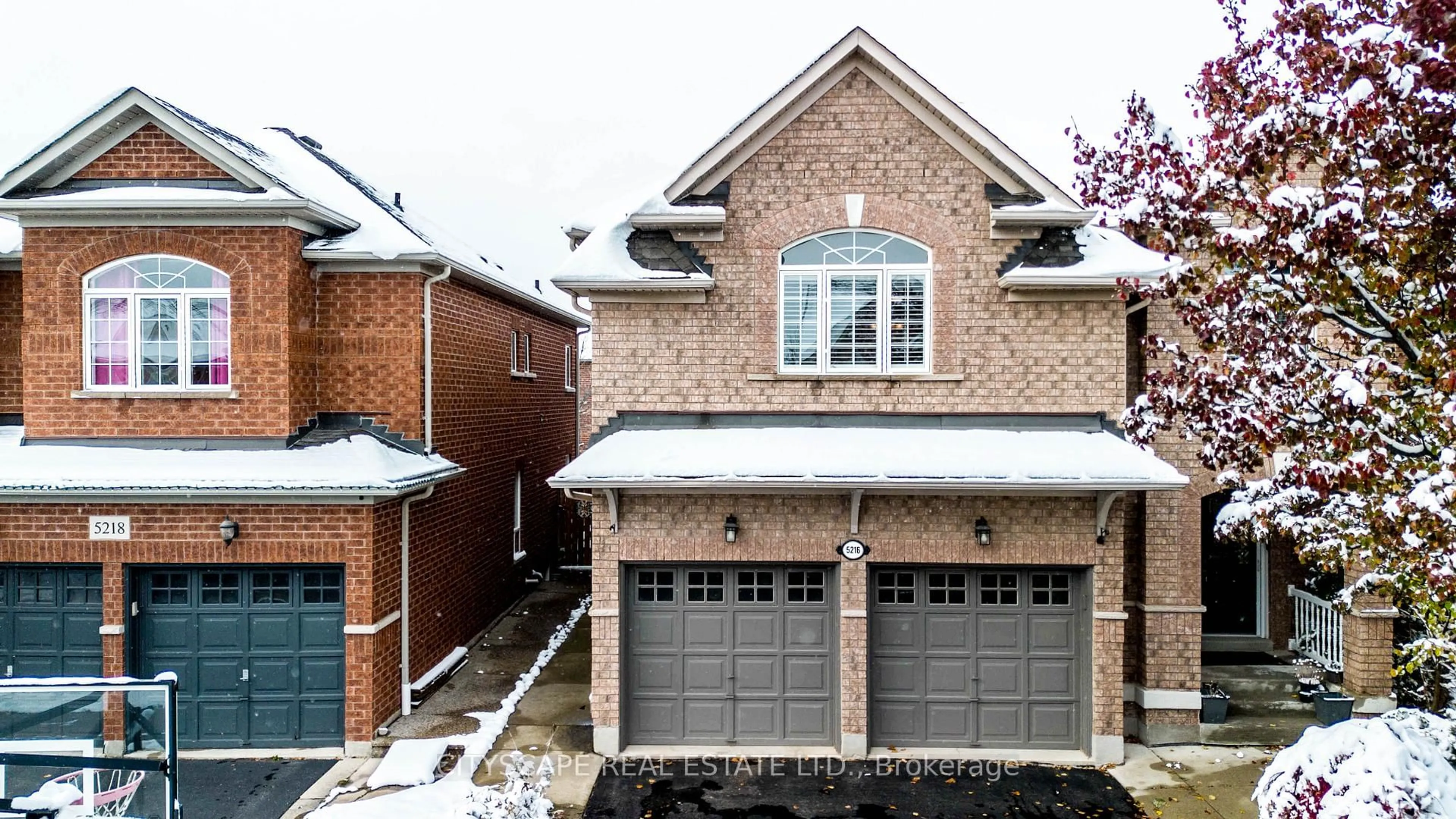 Home with brick exterior material, street for 5216 Nova Cres, Burlington Ontario L7L 7B8