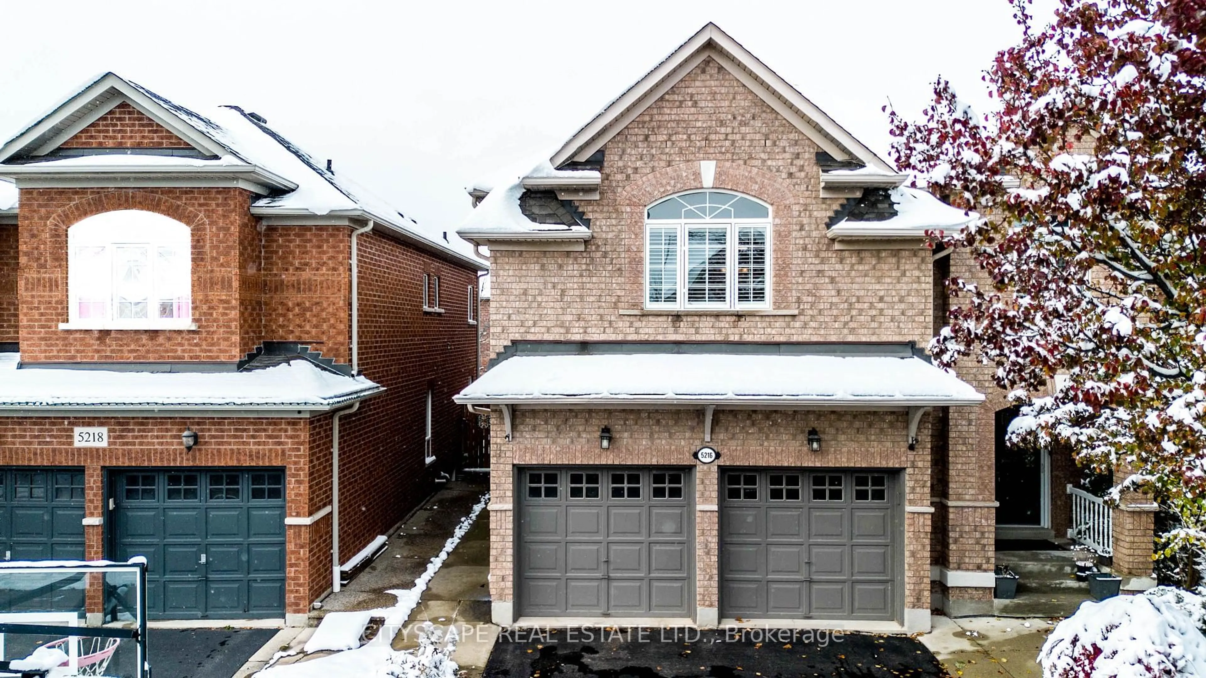 Home with brick exterior material, street for 5216 Nova Cres, Burlington Ontario L7L 7B8