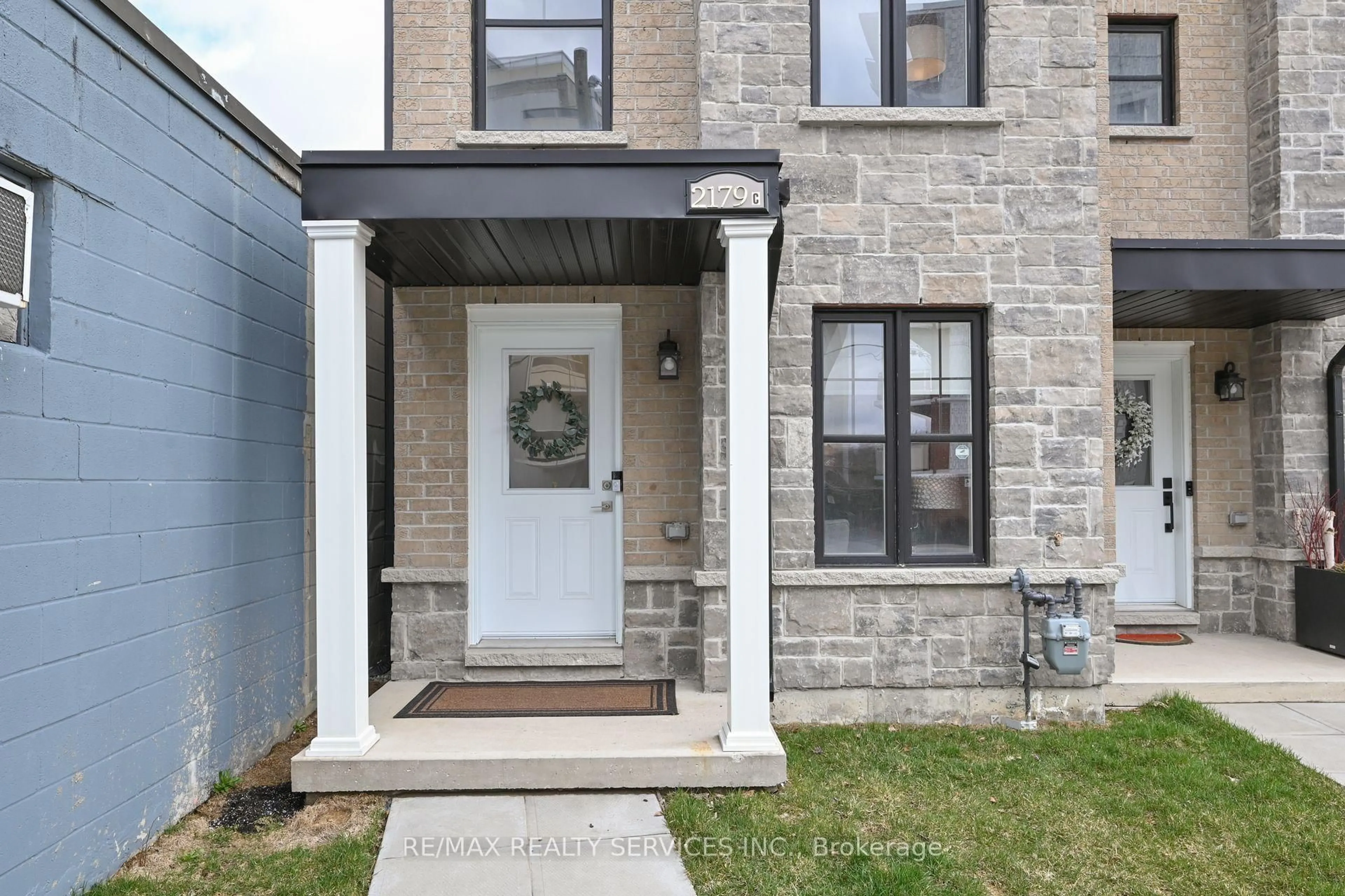 Home with brick exterior material, street for 2179C Weston Rd #7, Toronto Ontario M9N 0B5