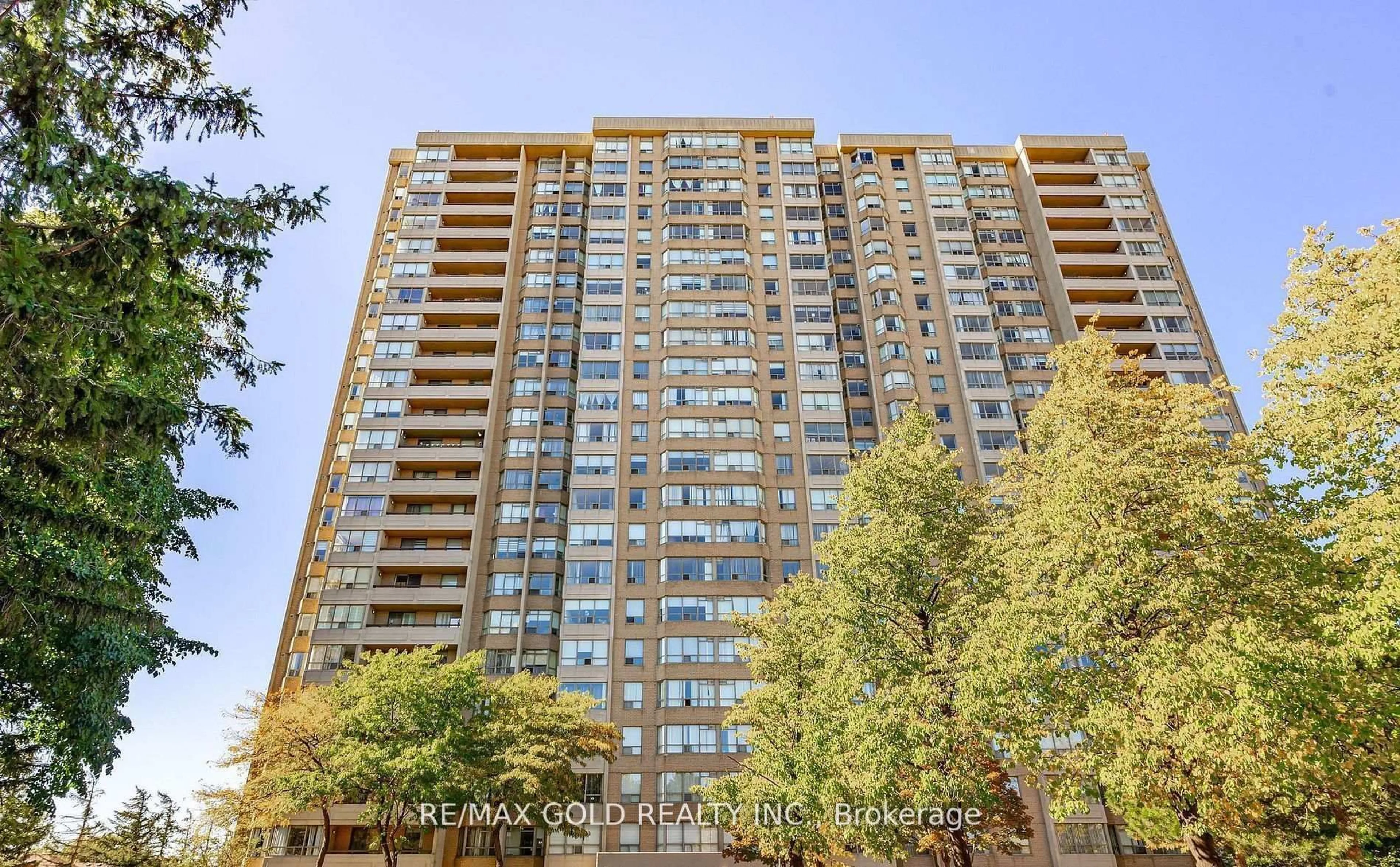 A pic from outside/outdoor area/front of a property/back of a property/a pic from drone, unknown for 30 Malta Ave #403, Brampton Ontario L6Y 4W6