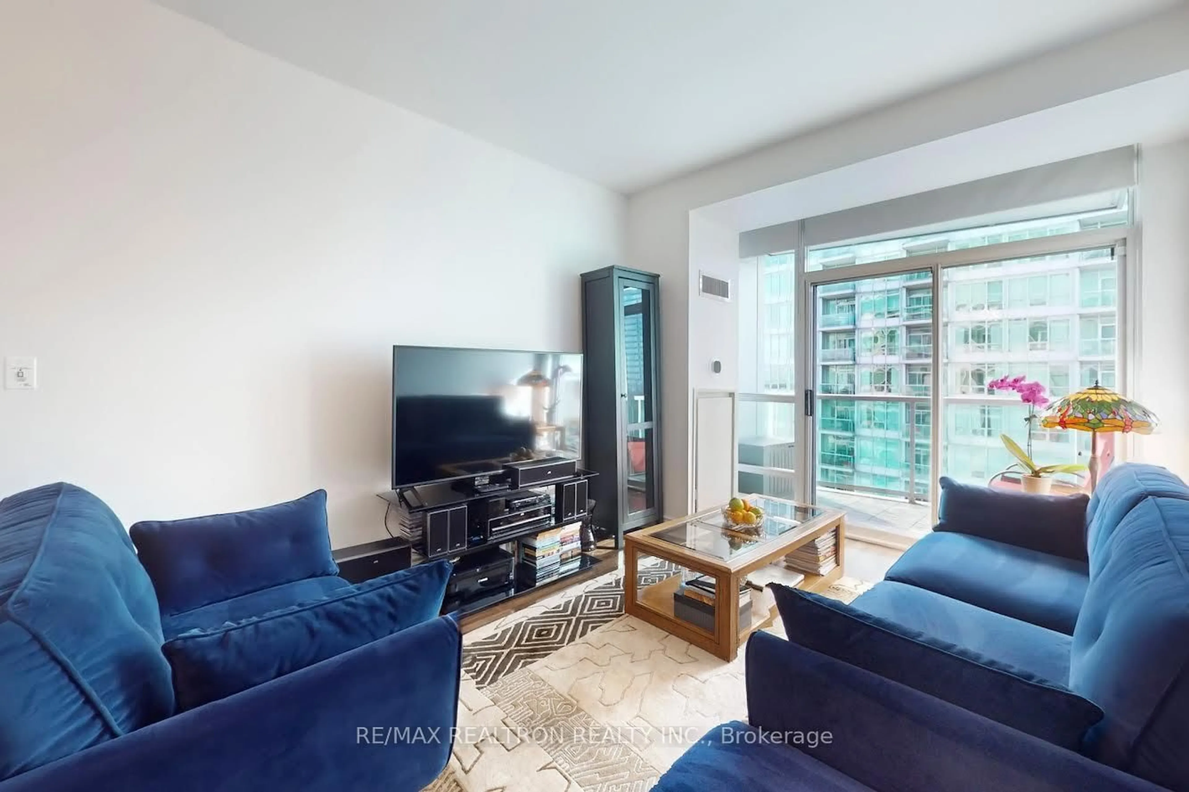 Living room with furniture, unknown for 1900 Lake Shore Blvd #1406, Toronto Ontario M6S 1A4